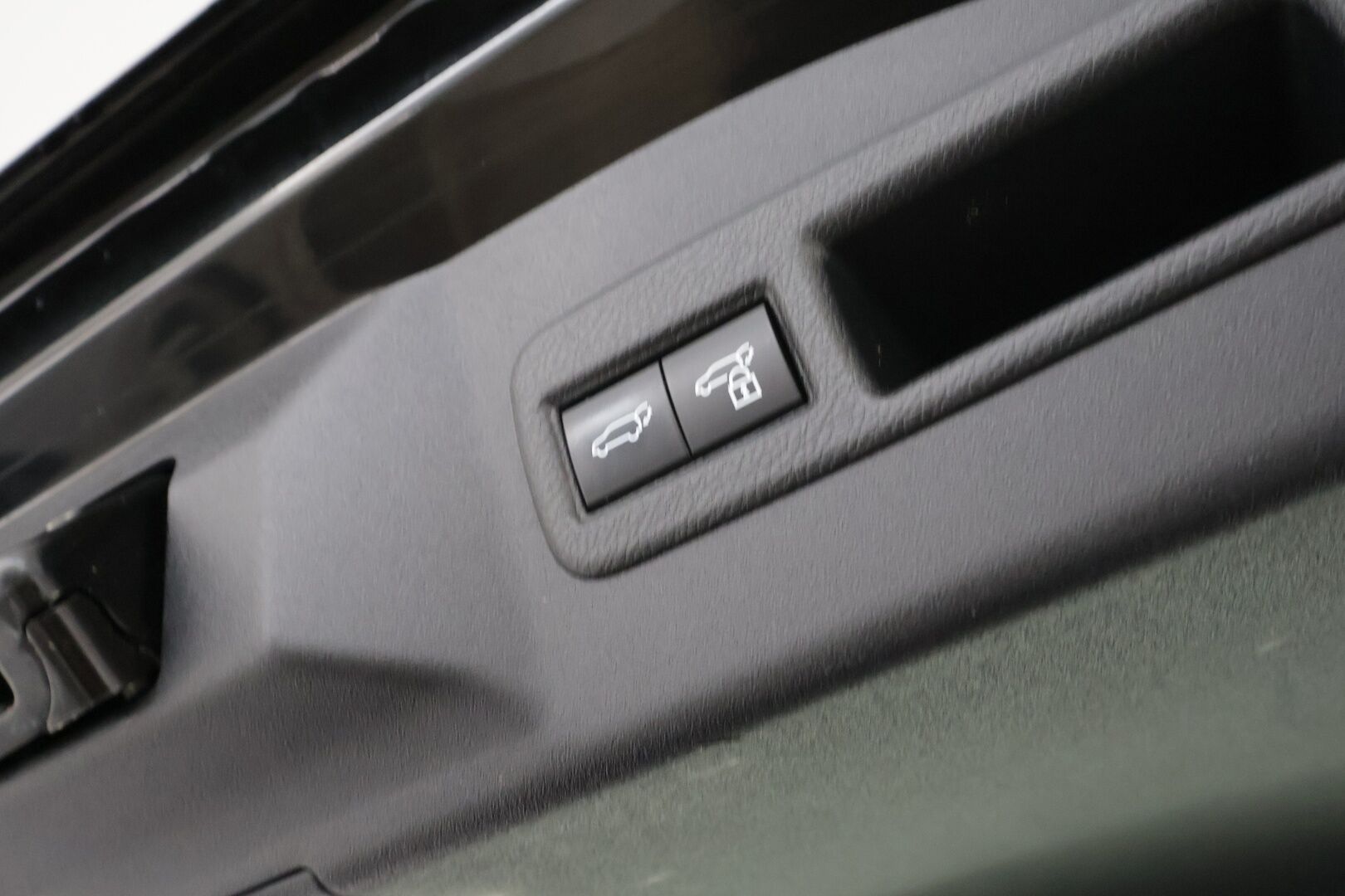 Toyota bZ4X 2023 Active * Uudella akulla! / ACC / P.kamera / LED / Navi / KeylessGo / Sähköluukku * - Suomi-auto / Kahdet renkaat aluvanteilla - HULLUT AVAJAISHULINAT KORKOTARJOUS 3,29 %