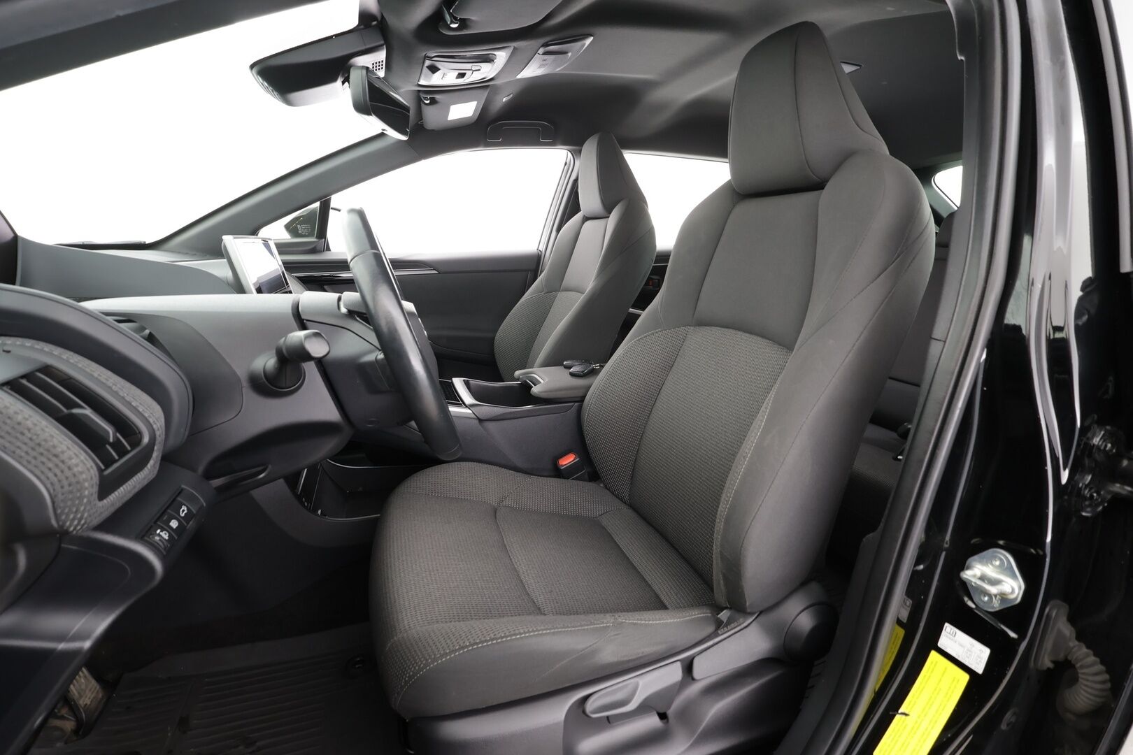 Toyota bZ4X 2023 Active * ACC / P.kamera / LED / Navi / KeylessGo / Sähköluukku * - Suomi-auto / Kahdet renkaat aluvanteilla