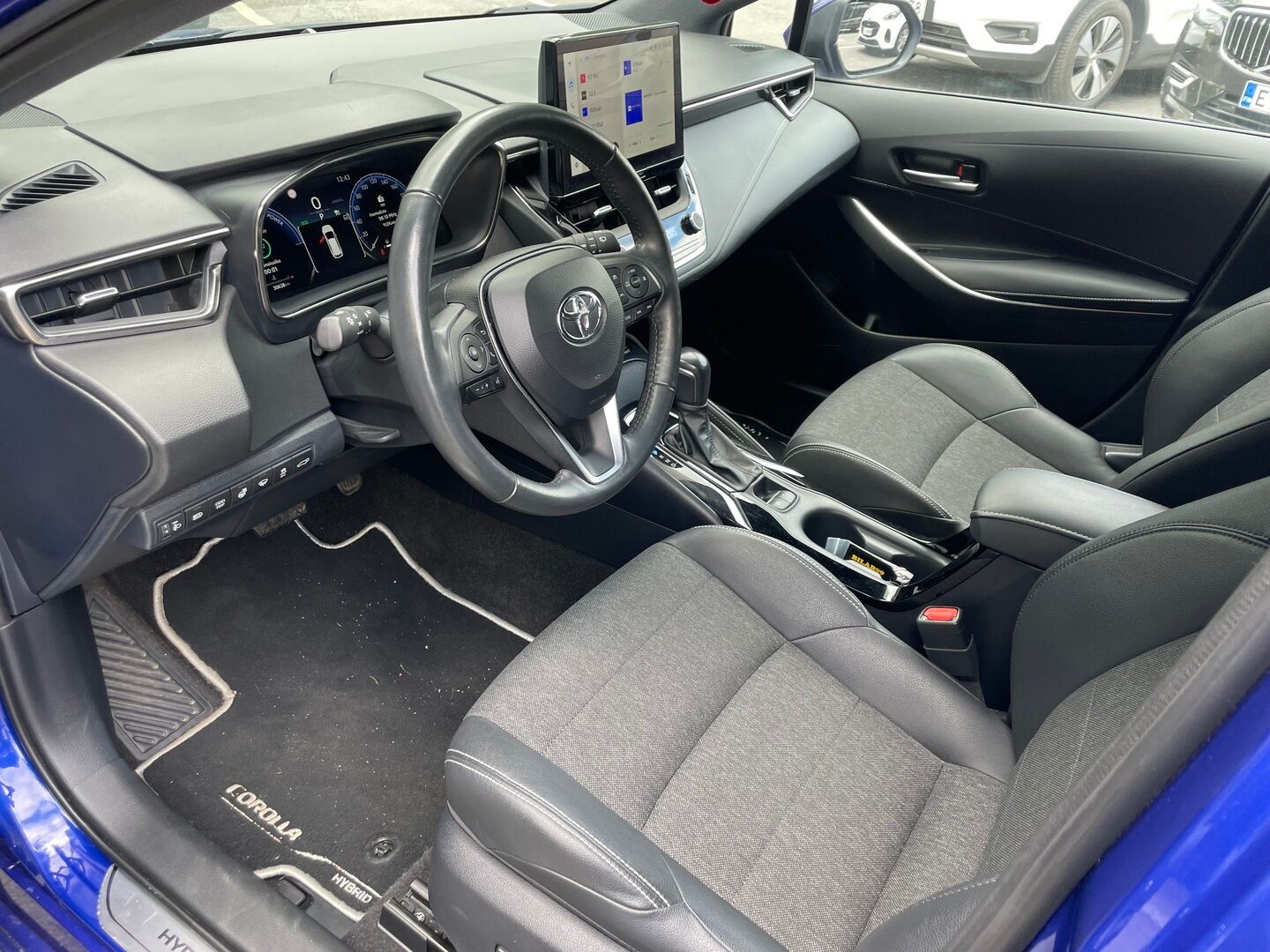 Toyota Corolla 2023 Touring Sports 1,8 Hybrid Launch Edition - | 1-om. | ACC | Navi | KeyLessGo | P-Kamera | LED | Puolinahka | S-Luukku | Merkkihuollettu | 