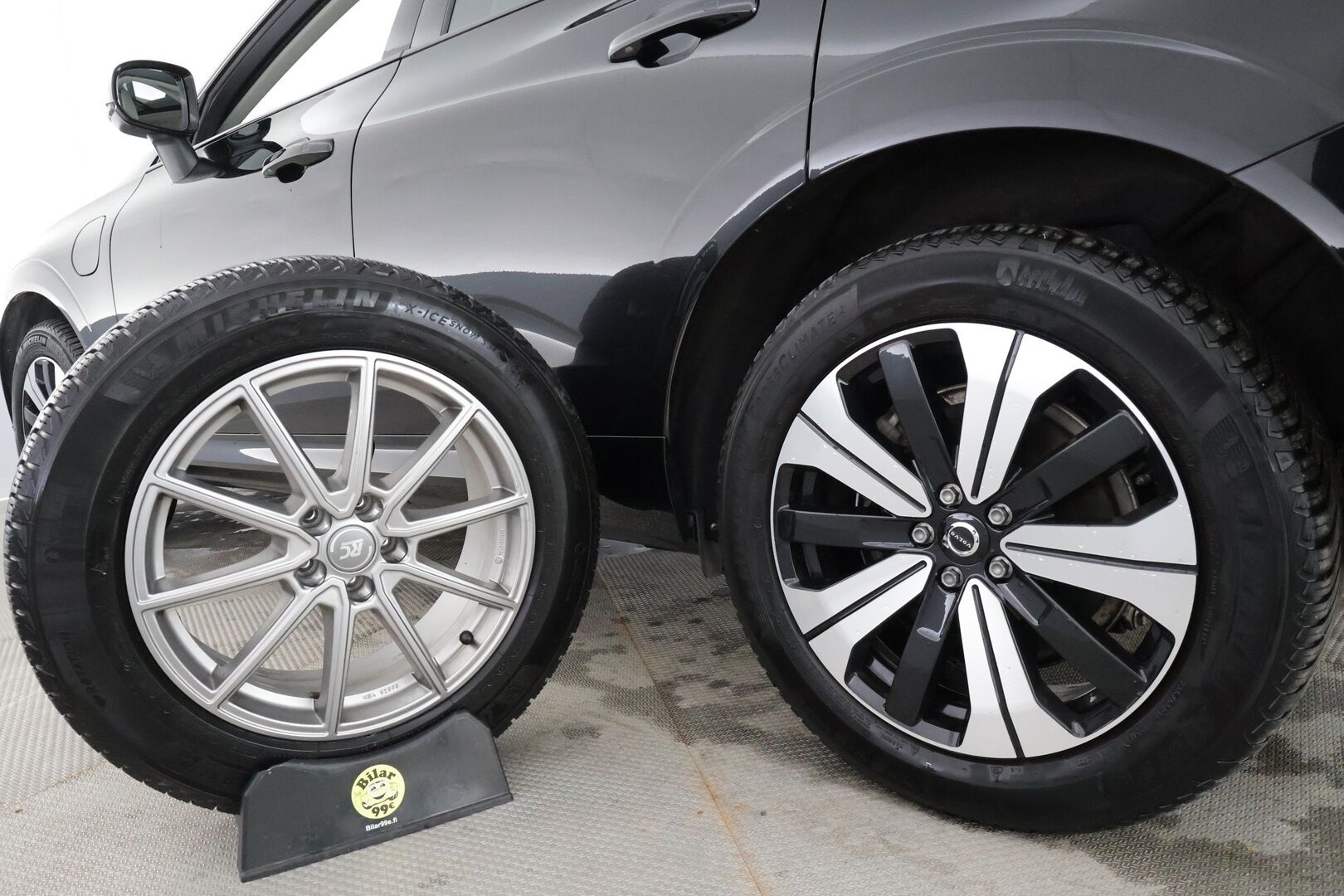Volvo XC60 2023 T6 AWD Long Range Plus Dark aut - | ACC | Webasto | Panorama | muistipenkit | Full-LED | High Performance audio | Sporttinahat | P.Kamera | Digimittaristo | 1.Om Suomi-auto | Kahdet Renkaat |