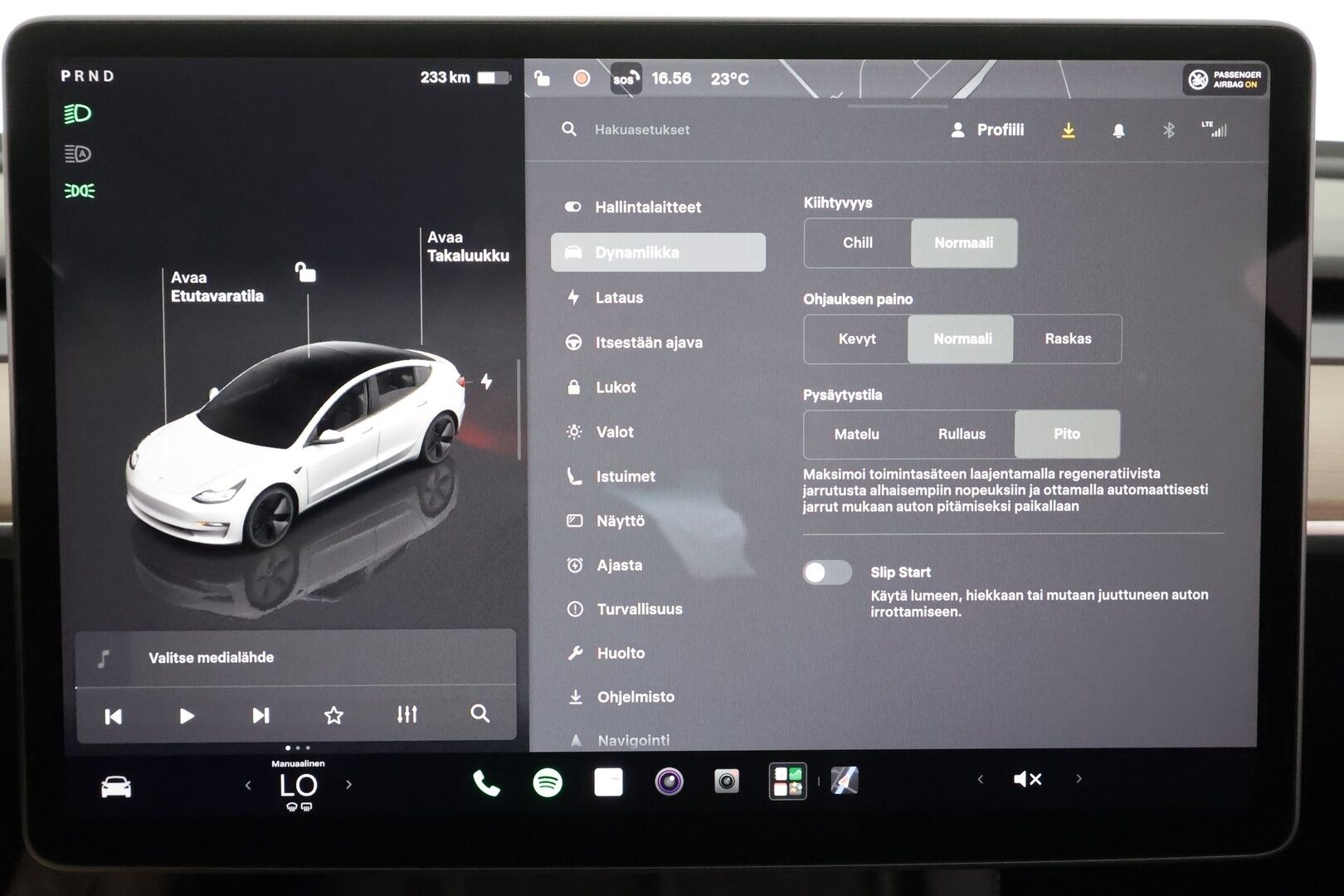 Tesla Model 3 2023 RWD - | ILP | ACC | Lasikatto | Matrix-LED | Muistipenkki | P.Kamera | Premium Speakers | Navi | Kaistavahti | Keyless | 1-om Suomi-auto | Kahdet renkaat | 2x Latauskaapelit | 