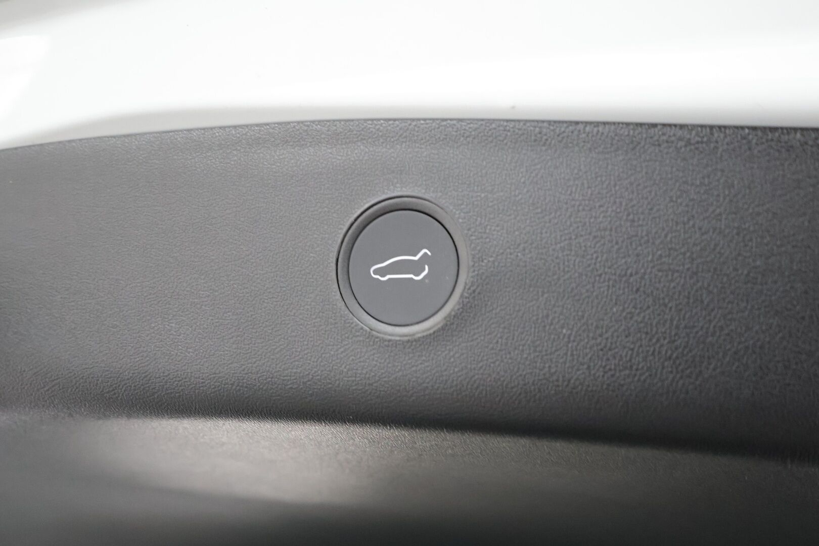Tesla Model 3 2023 RWD - | ILP | ACC | Lasikatto | Matrix-LED | Muistipenkki | P.Kamera | Premium Speakers | Navi | Kaistavahti | Keyless | 1-om Suomi-auto | Kahdet renkaat | 2x Latauskaapelit | 