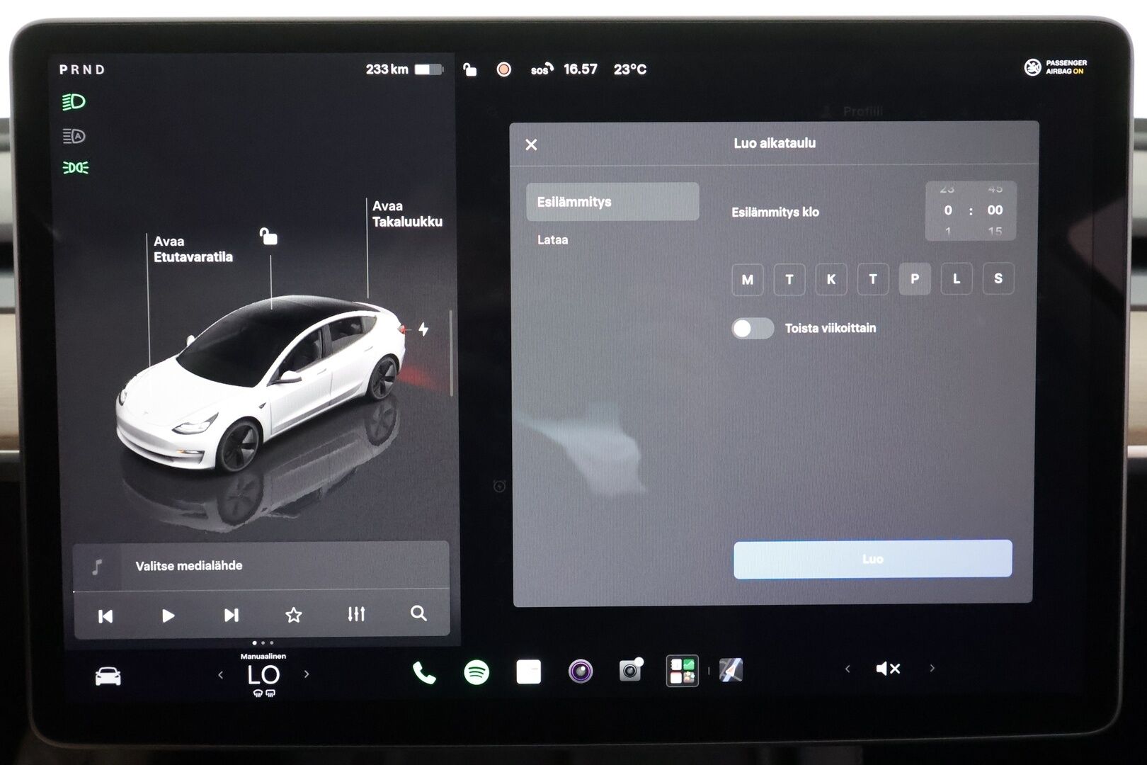 Tesla Model 3 2023 RWD - | ILP | ACC | Lasikatto | Matrix-LED | Muistipenkki | P.Kamera | Premium Speakers | Navi | Kaistavahti | Keyless | 1-om Suomi-auto | Kahdet renkaat | 2x Latauskaapelit | 