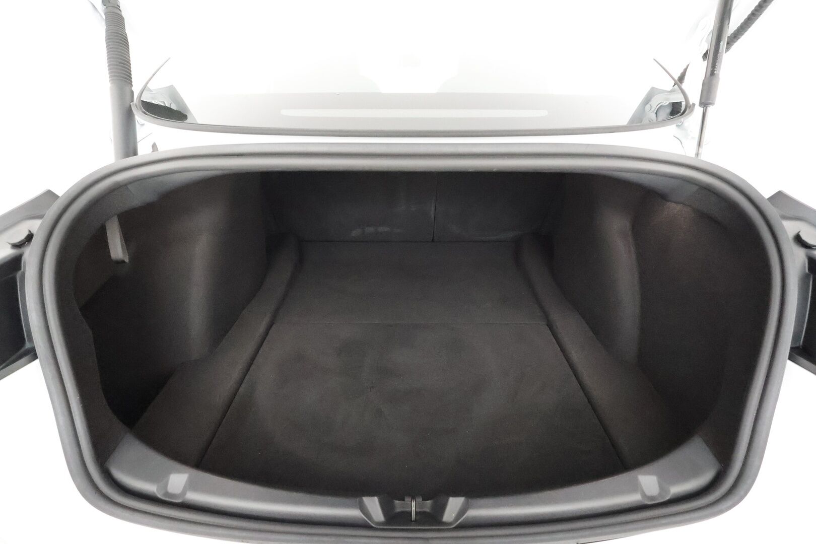 Tesla Model 3 2023 RWD - | ILP | ACC | Lasikatto | Matrix-LED | Muistipenkki | P.Kamera | Premium Speakers | Navi | Kaistavahti | Keyless | 1-om Suomi-auto | Kahdet renkaat | 2x Latauskaapelit | 