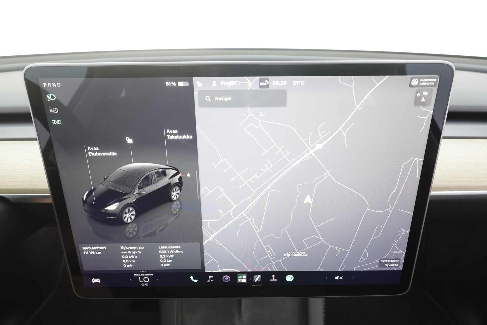 Tesla Model Y 2023 RWD - | ACC | ILP | Koukku | Ryzen | Matrix | Premium Audio | Lasikatto | Muistipenkki | Nahat | P.kamera | 2x renkaat aluin | 1-om suomauto | ALV |