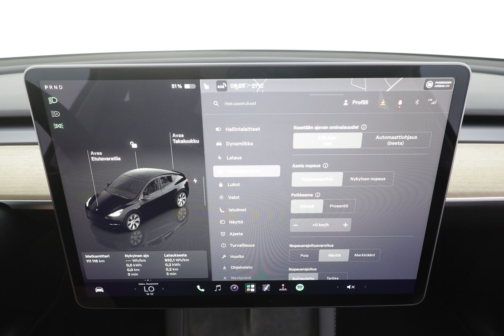 Tesla Model Y 2023 RWD - | ACC | ILP | Koukku | Ryzen | Matrix | Premium Audio | Lasikatto | Muistipenkki | Nahat | P.kamera | 2x renkaat aluin | 1-om suomauto | ALV |
