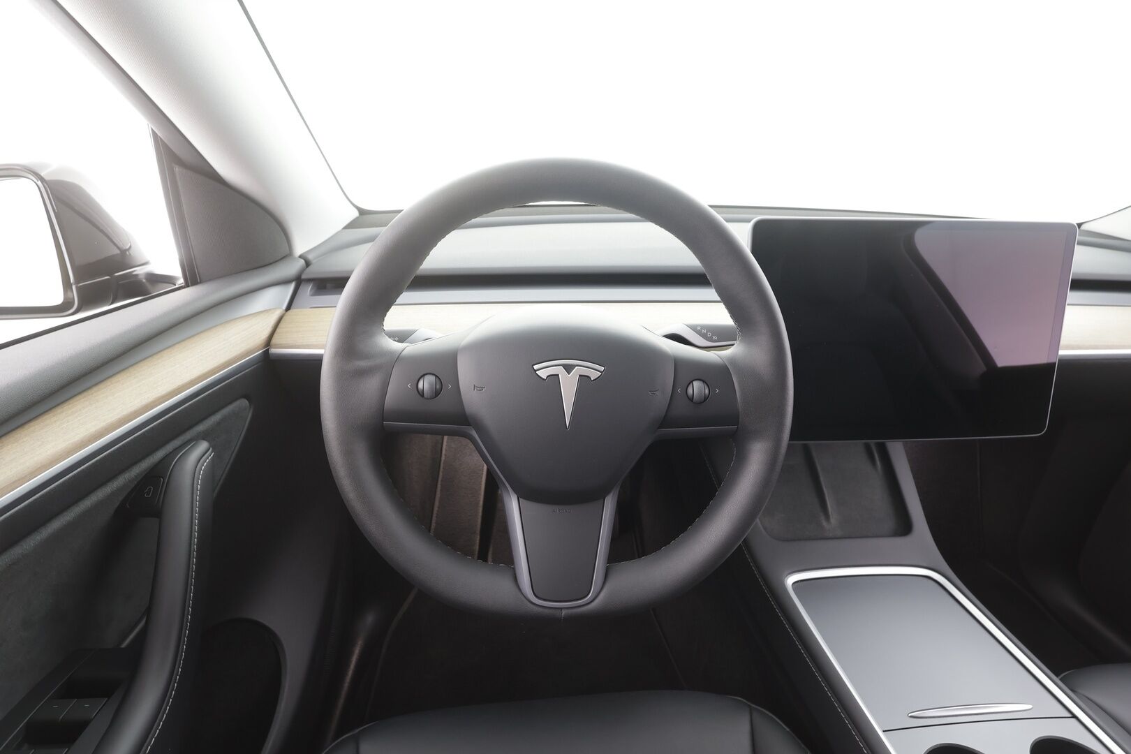 Tesla Model Y 2023 RWD - | ACC | ILP | Koukku | Ryzen | Matrix | Premium Audio | Lasikatto | Muistipenkki | Nahat | P.kamera | 2x renkaat aluin | 1-om suomauto | ALV |