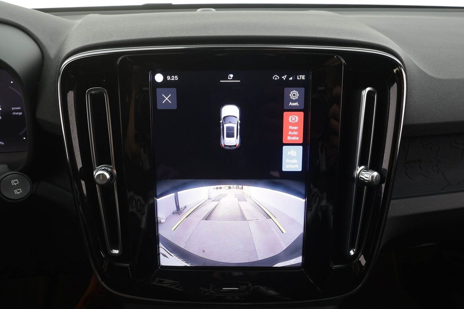 Volvo XC40 2023 Recharge Single Plus aut -  | ACC | ILP | Koukku | Muistipenkki | LED | P.Kamera | Sporttipenkit | Keyless | Apple&Android | 1.Om Suomi-auto | Kahdet Renkaat |
