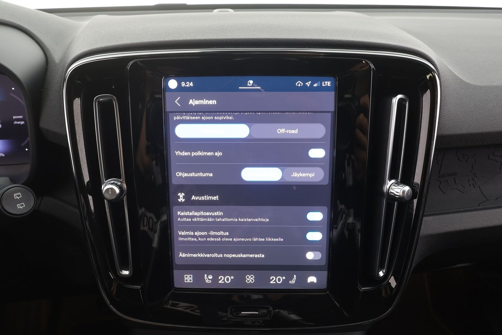 Volvo XC40 2023 Recharge Single Plus aut -  | ACC | ILP | Koukku | Muistipenkki | LED | P.Kamera | Sporttipenkit | Keyless | Apple&Android | 1.Om Suomi-auto | Kahdet Renkaat |