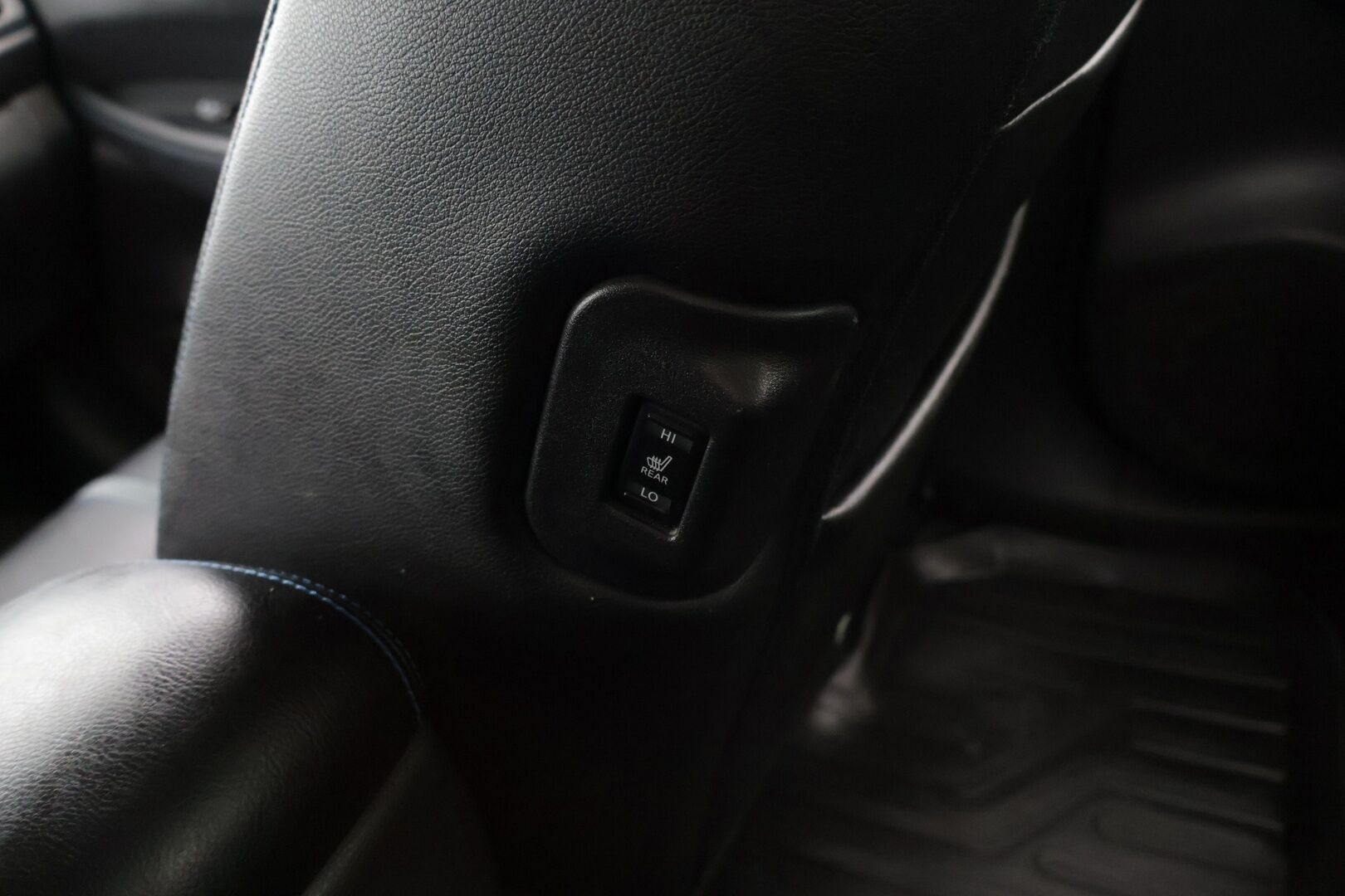 Nissan Leaf 2018 Tekna 40 kWh *360 Kamera / Vakkari / Ratinlämmitin / Puolinahkapenkit* - 2x Renkaat / Siisti! - HULLUT AVAJAISHULINAT KORKOTARJOUS 3,29 %