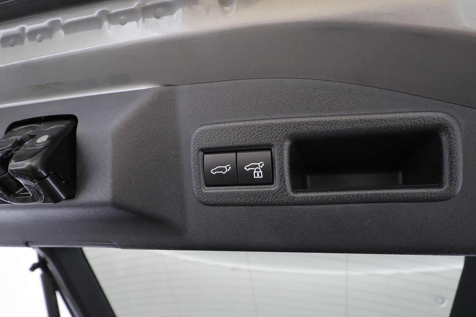 Subaru Solterra 2023 Limited * ACC / LED / 360 / Sähköpenkki / Navi / Kaistavahti / Koukku / Keyless * - 1-om Suomi-auto / Akku kuntotarkastettu SoH 95,9% / Merkkihuollot / Kahdet renkaat aluvanteilla