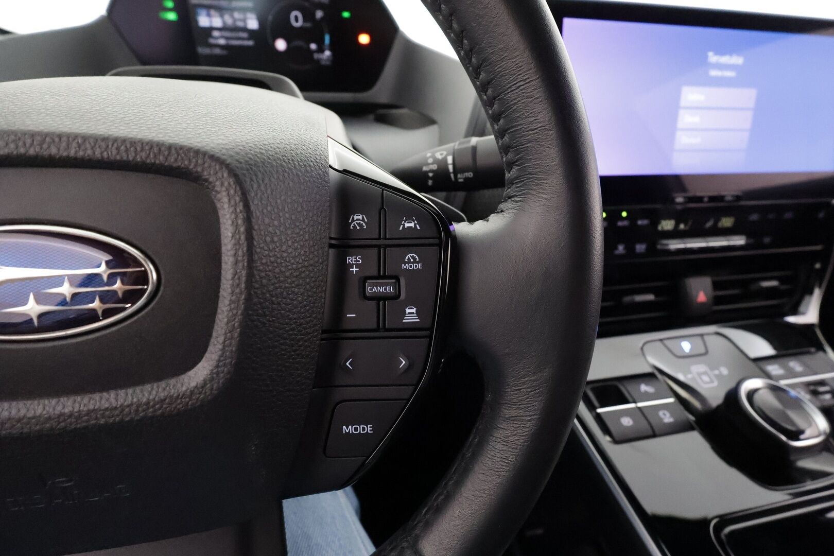 Subaru Solterra 2023 Limited * ACC / LED / 360 / Sähköpenkki / Navi / Kaistavahti / Koukku / Keyless * - 1-om Suomi-auto / Akku kuntotarkastettu SoH 95,9% / Merkkihuollot / Kahdet renkaat aluvanteilla