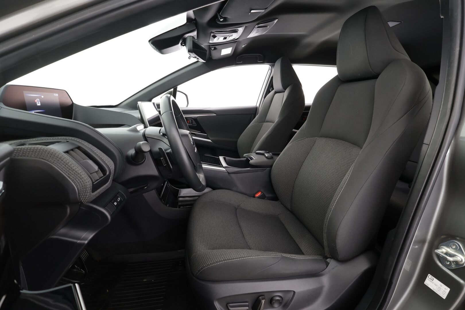 Subaru Solterra 2023 Limited * ACC / LED / 360 / Sähköpenkki / Navi / Kaistavahti / Koukku / Keyless * - 1-om Suomi-auto / Akku kuntotarkastettu SoH 95,9% / Merkkihuollot / Kahdet renkaat aluvanteilla