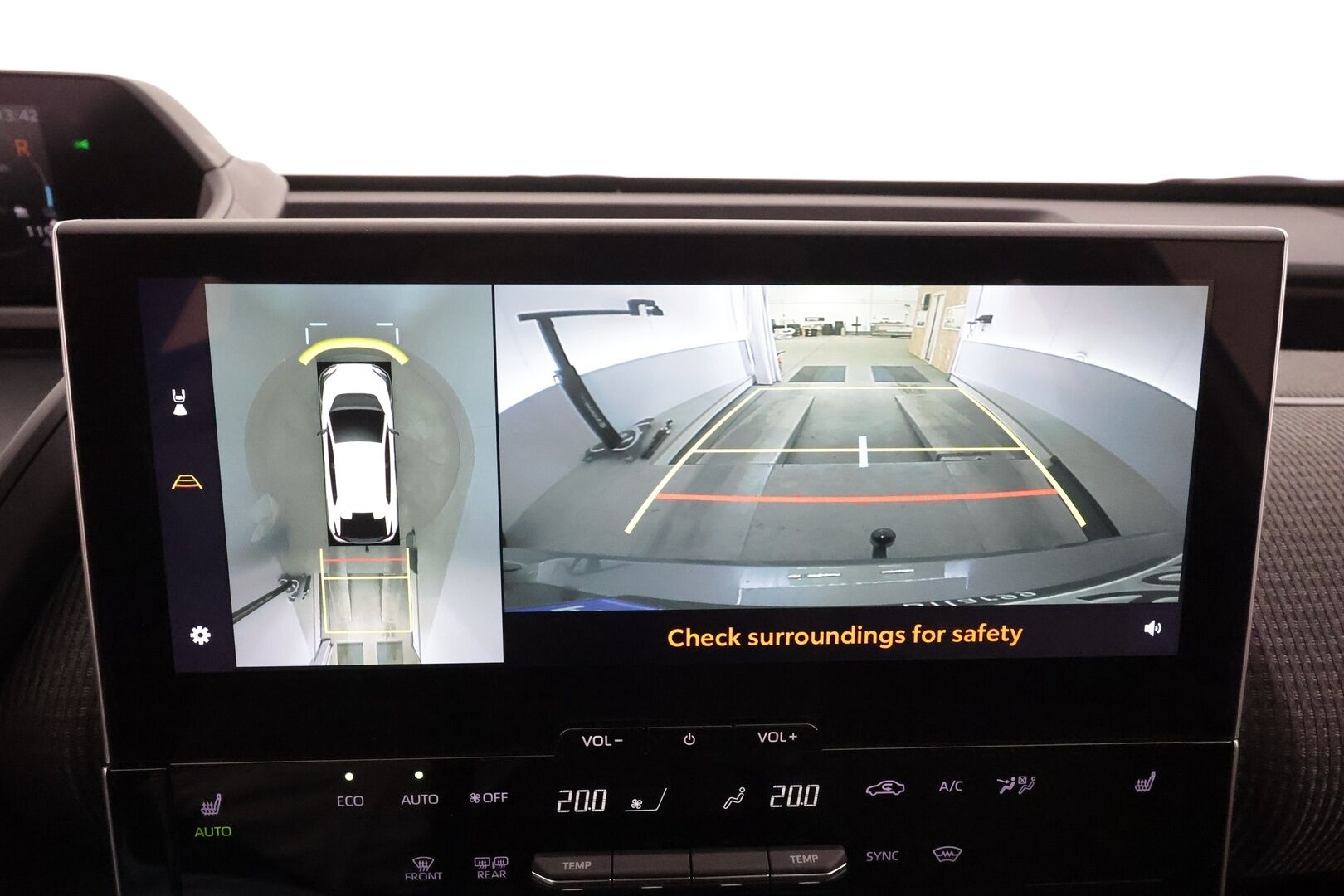 Subaru Solterra 2023 Limited * ACC / LED / 360 / Sähköpenkki / Navi / Kaistavahti / Koukku / Keyless * - 1-om Suomi-auto / Akku kuntotarkastettu SoH 95,9% / Merkkihuollot / Kahdet renkaat aluvanteilla