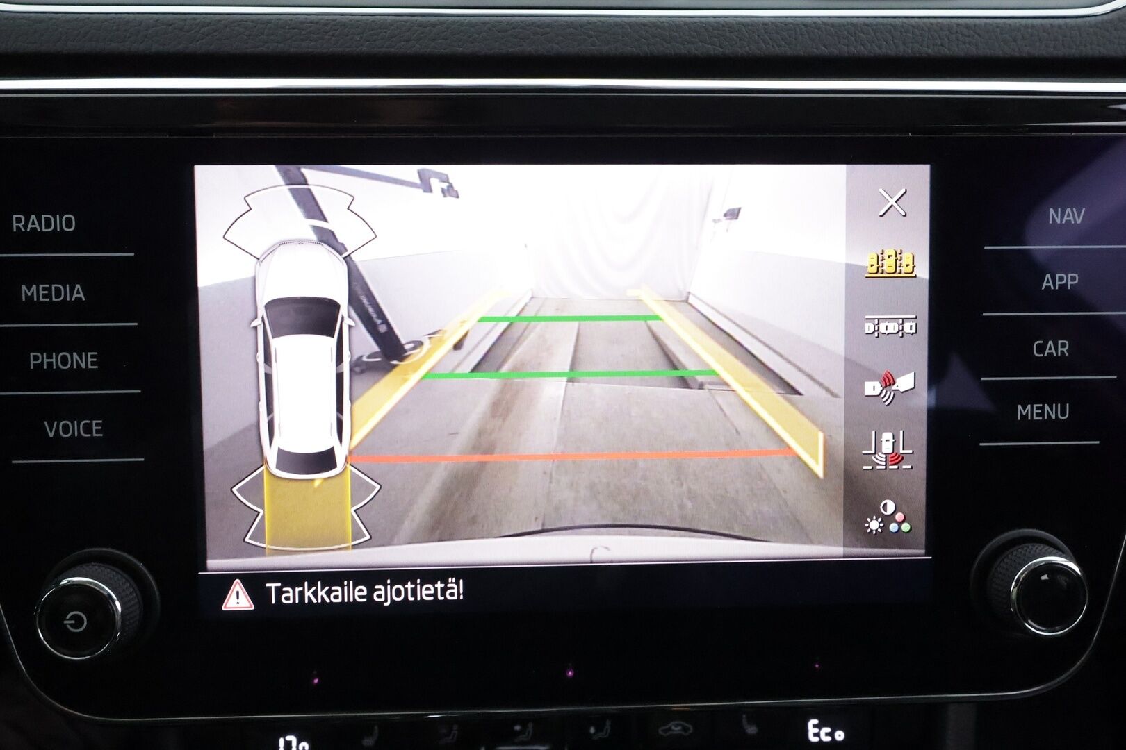 Skoda Superb 2021 Combi 1,4 TSI PHEV L&K iV DSG * Webasto / Koukku / ACC / Matrix-LED / P.Kamera / Canton / Muistinahat / Navi * - Akku kuntotarkastettu / Kahdet renkaat / Merkkihuollot