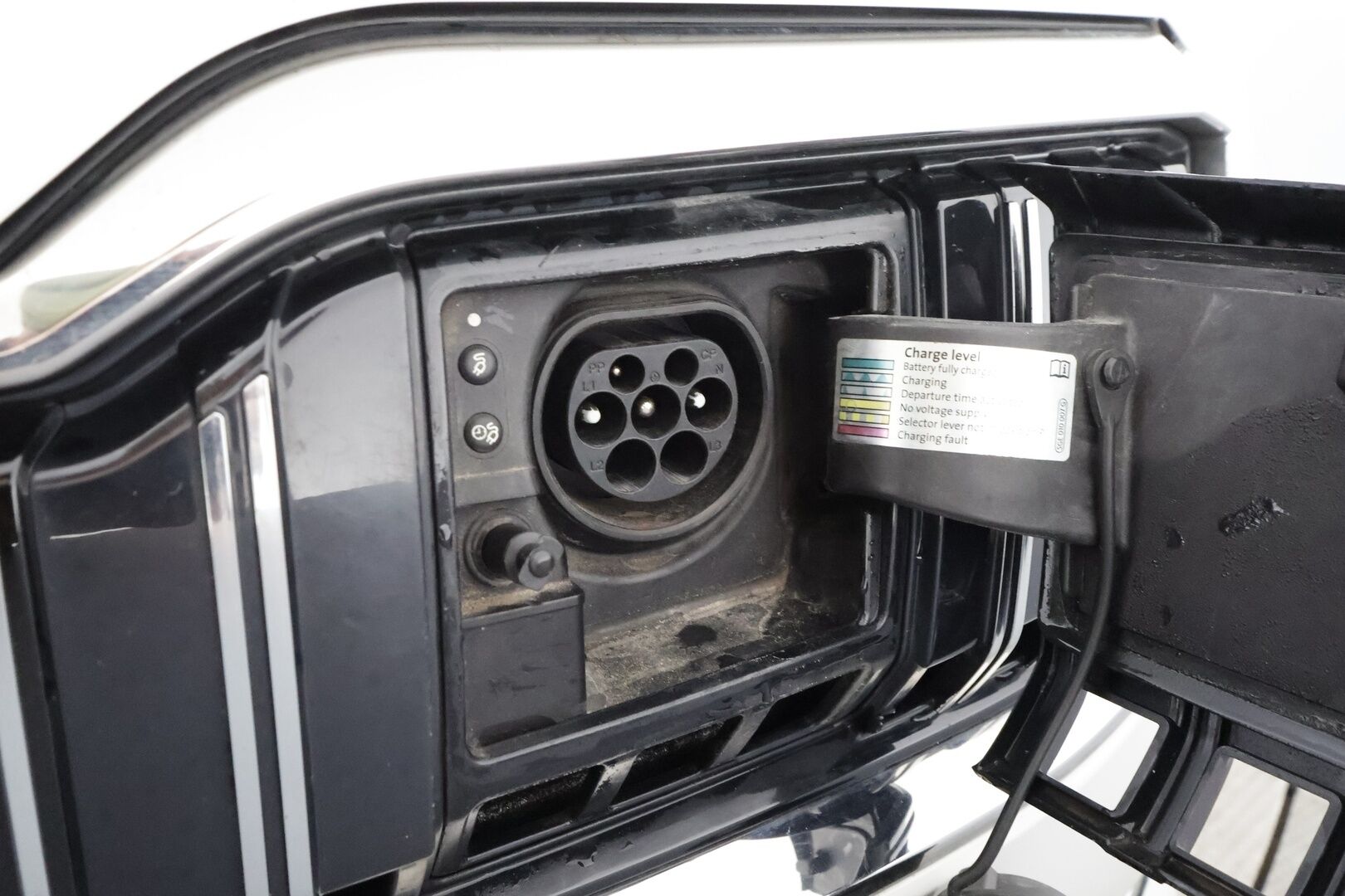 Skoda Superb 2021 Combi 1,4 TSI PHEV L&K iV DSG * Webasto / Koukku / ACC / Matrix-LED / P.Kamera / Canton / Muistinahat / Navi * - Kahdet renkaat / Merkkihuollot - HULLUT BLACKWEEK JATKOT - KORKOTARJOUS 2,49%