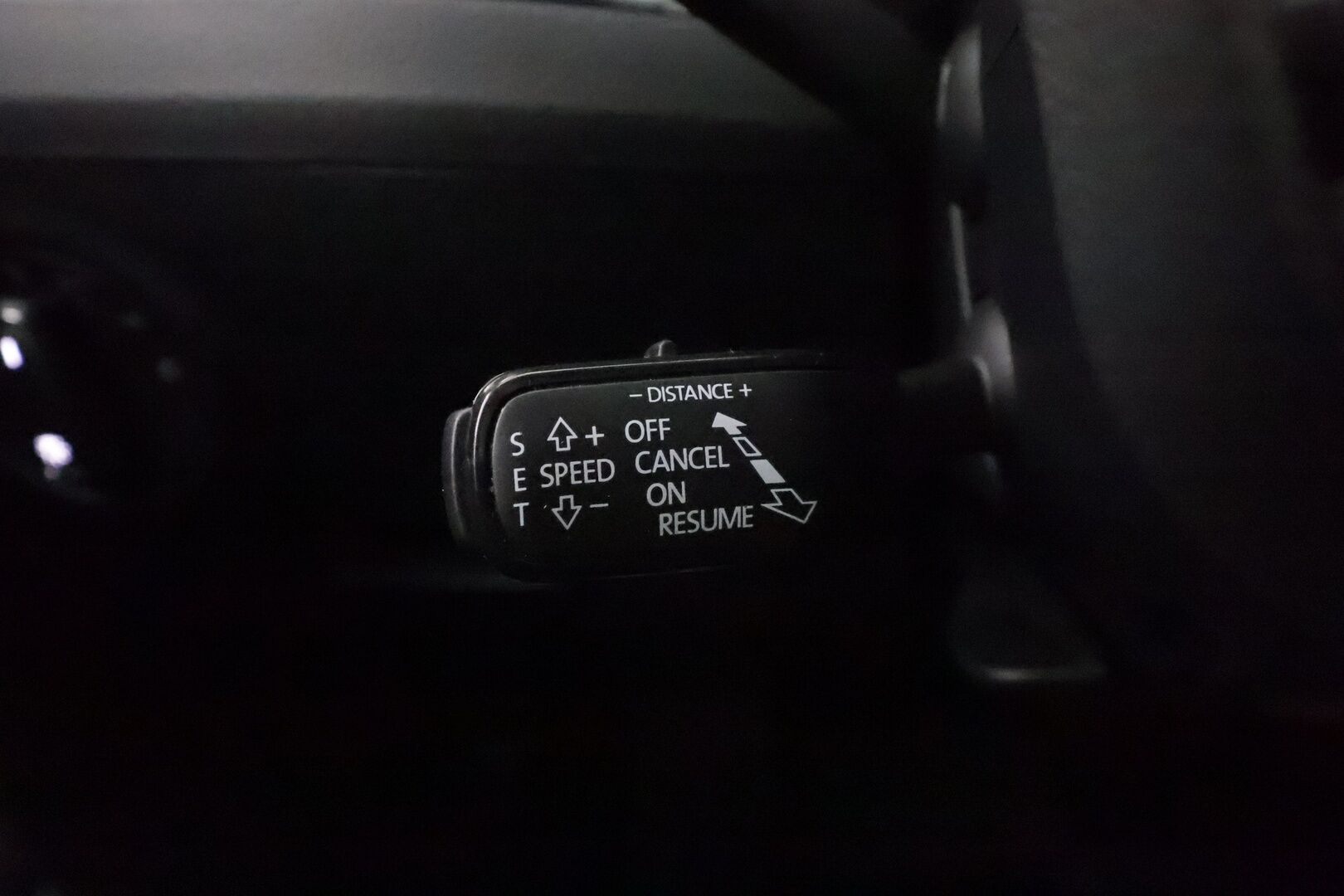 Skoda Superb 2021 Combi 1,4 TSI PHEV L&K iV DSG * Webasto / Koukku / ACC / Matrix-LED / P.Kamera / Canton / Muistinahat / Navi * - Akku kuntotarkastettu / Kahdet renkaat / Merkkihuollot