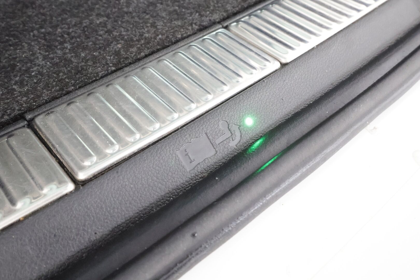 Skoda Superb 2021 Combi 1,4 TSI PHEV L&K iV DSG * Webasto / Koukku / ACC / Matrix-LED / P.Kamera / Canton / Muistinahat / Navi * - Kahdet renkaat / Merkkihuollot - HULLUT BLACKWEEK JATKOT - KORKOTARJOUS 2,49%