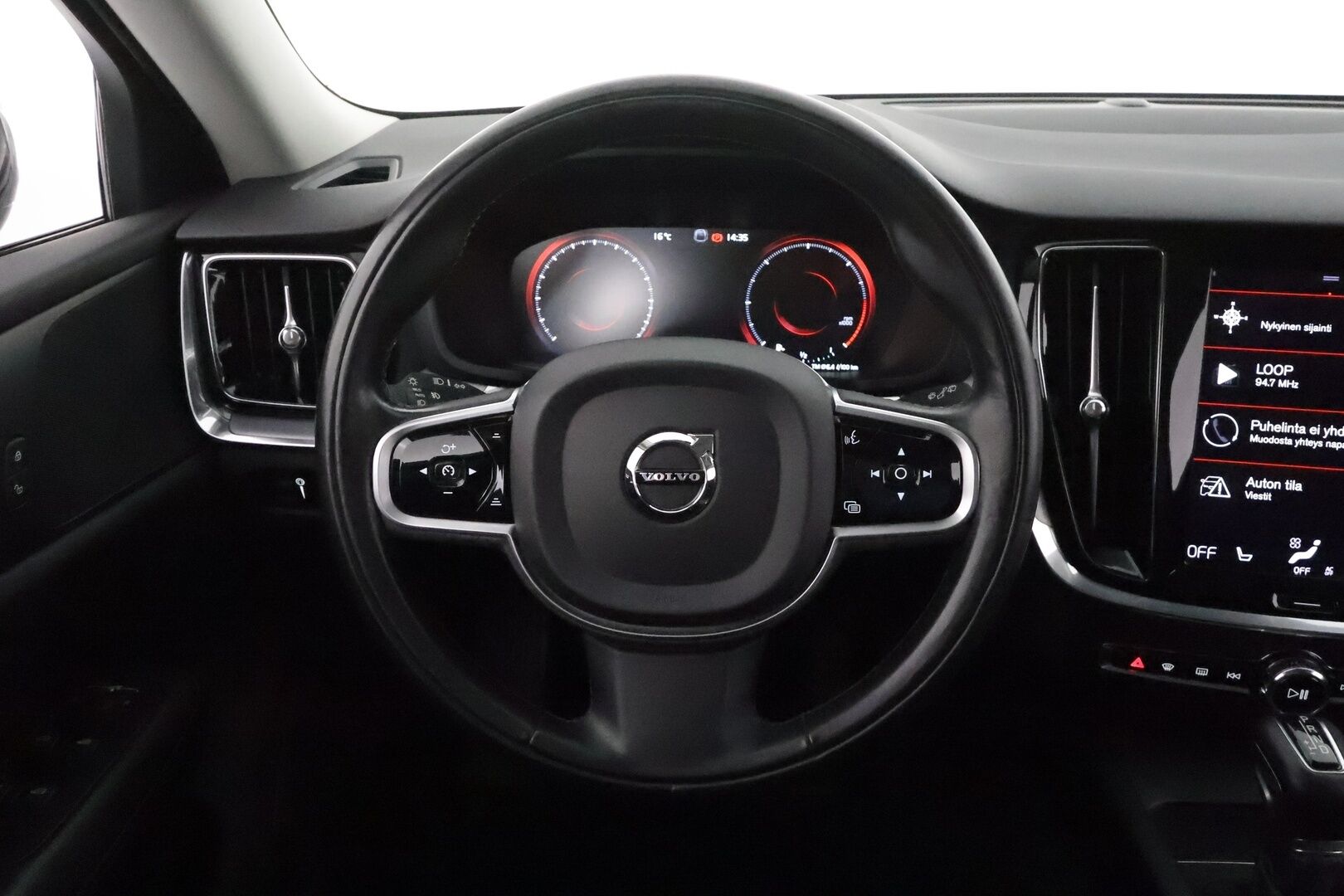 Volvo V60 2020 D3 AWD Momentum aut **ACC / Webasto / Koukku / Full-LED / P.Kamera / Navi / Kaistavahti / Digimittaristo*** - Kahdet Renkaat