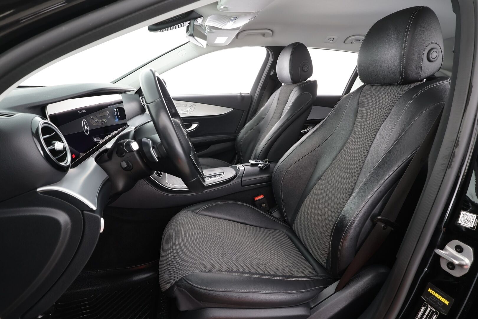 Mercedes-Benz E 2023 220 d Edition 4MATIC T A * Vakkari / 360° / Muistipenkit / Puolinahat / Widescreen / Navi / Multibeam * - 1.Om Suomi-auto / Kahdet renkaat aluvanteilla - Osta nyt, maksa vasta ensi vuonna