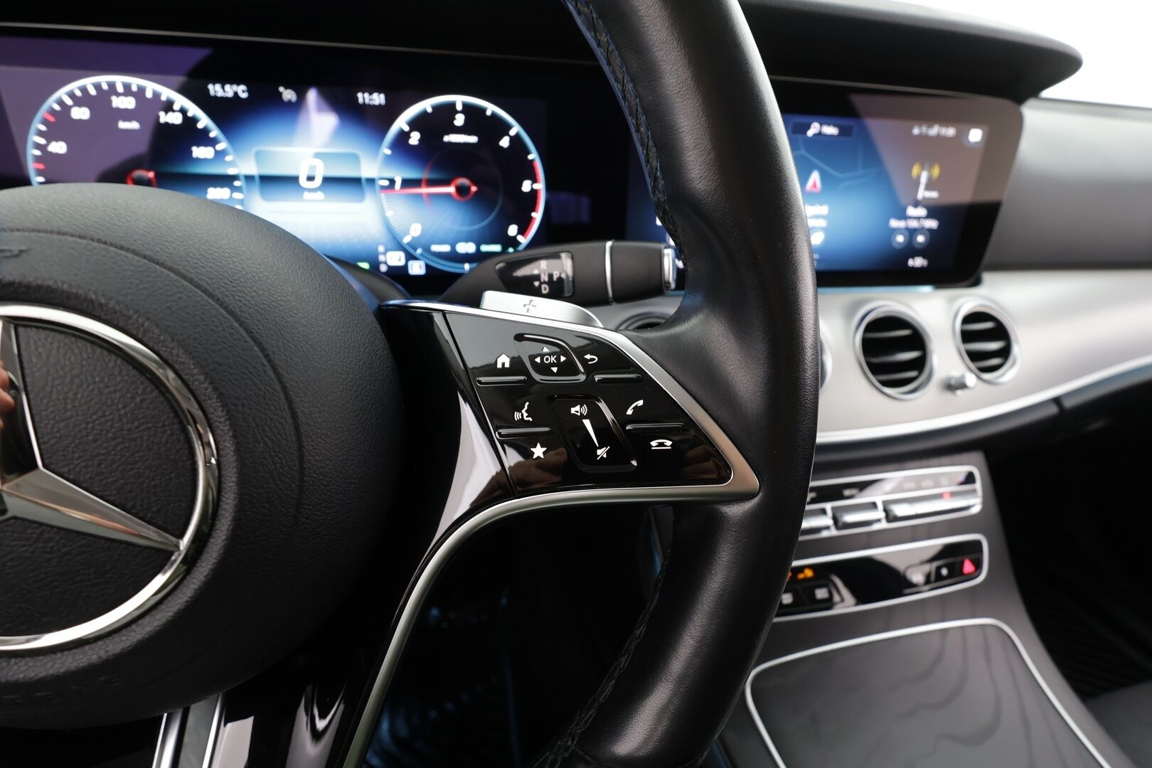 Mercedes-Benz E 2023 220 d Edition 4MATIC T A * Vakkari / 360° / Muistipenkit / Puolinahat / Widescreen / Navi / Multibeam * - 1.Om Suomi-auto / Kahdet renkaat aluvanteilla - Osta nyt, maksa vasta ensi vuonna