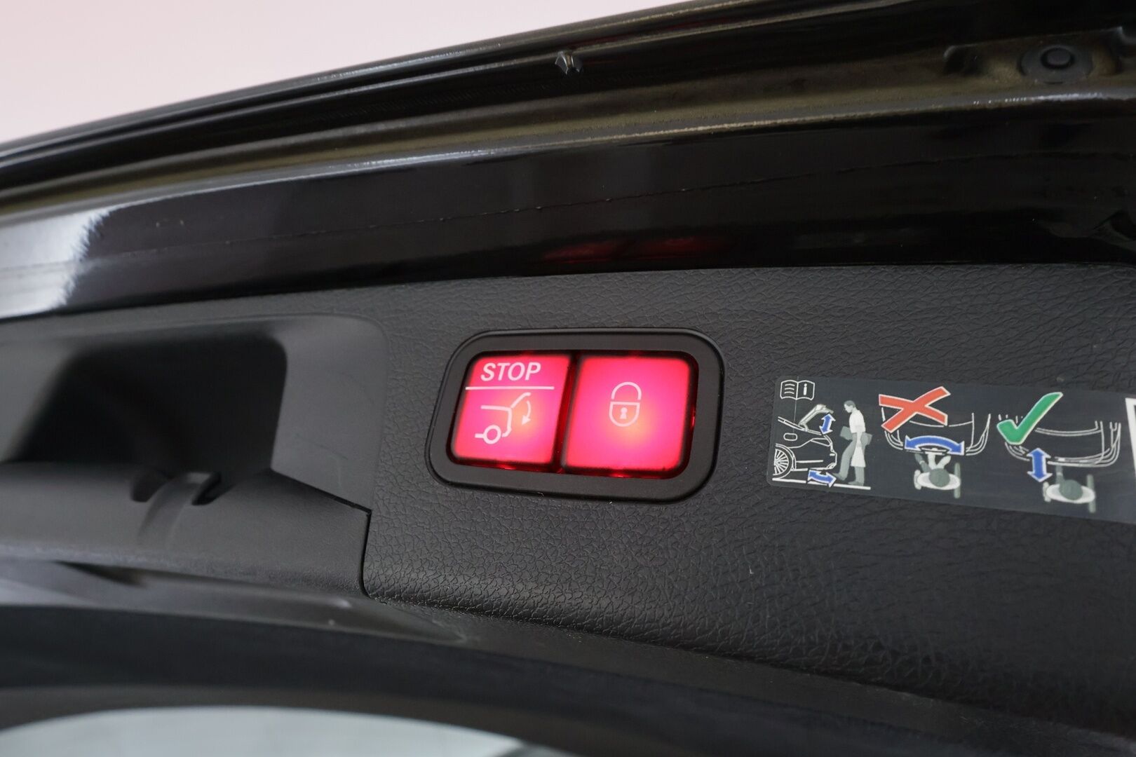 Mercedes-Benz E 2023 220 d Edition 4MATIC T A * Vakkari / 360° / Muistipenkit / Puolinahat / Widescreen / Navi / Multibeam * - 1.Om Suomi-auto / Kahdet renkaat aluvanteilla - Osta nyt, maksa vasta ensi vuonna