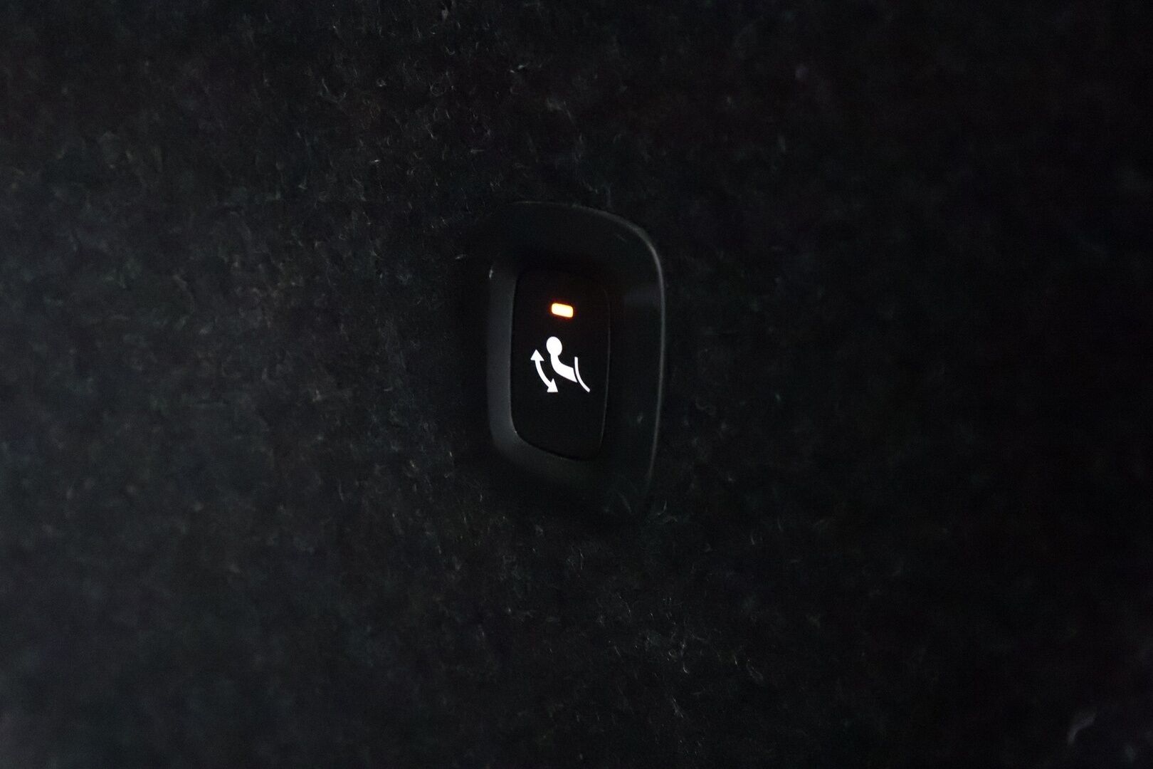 Volvo XC40 2023 Recharge Single Plus aut - | ACC | ILP | Koukku | Pixel-LED | High performance audio | Muistipenkki | Sporttipenkit | P.Kamera | Keyless | Apple&Android | 1.Om Suomi-auto | Kahdet Renkaat |