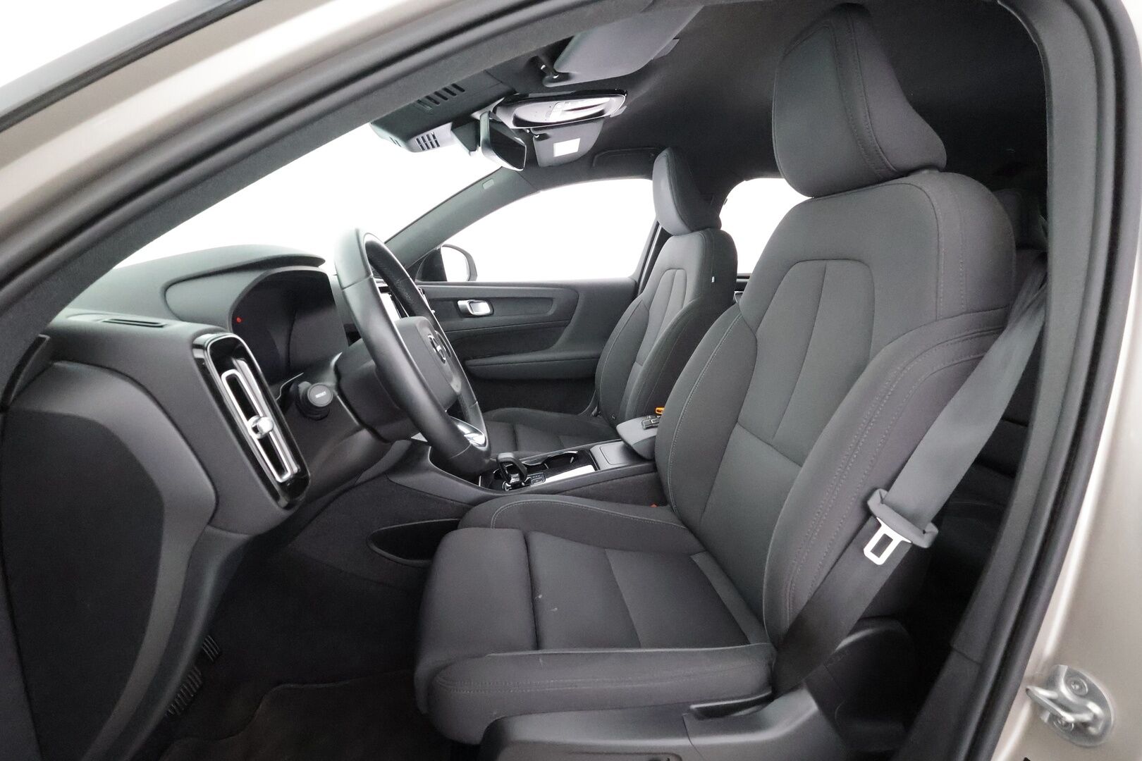 Volvo XC40 2023 Recharge Single Plus aut - | ACC | ILP | Koukku | Pixel-LED | High performance audio | Muistipenkki | Sporttipenkit | P.Kamera | Keyless | Apple&Android | 1.Om Suomi-auto | Kahdet Renkaat |