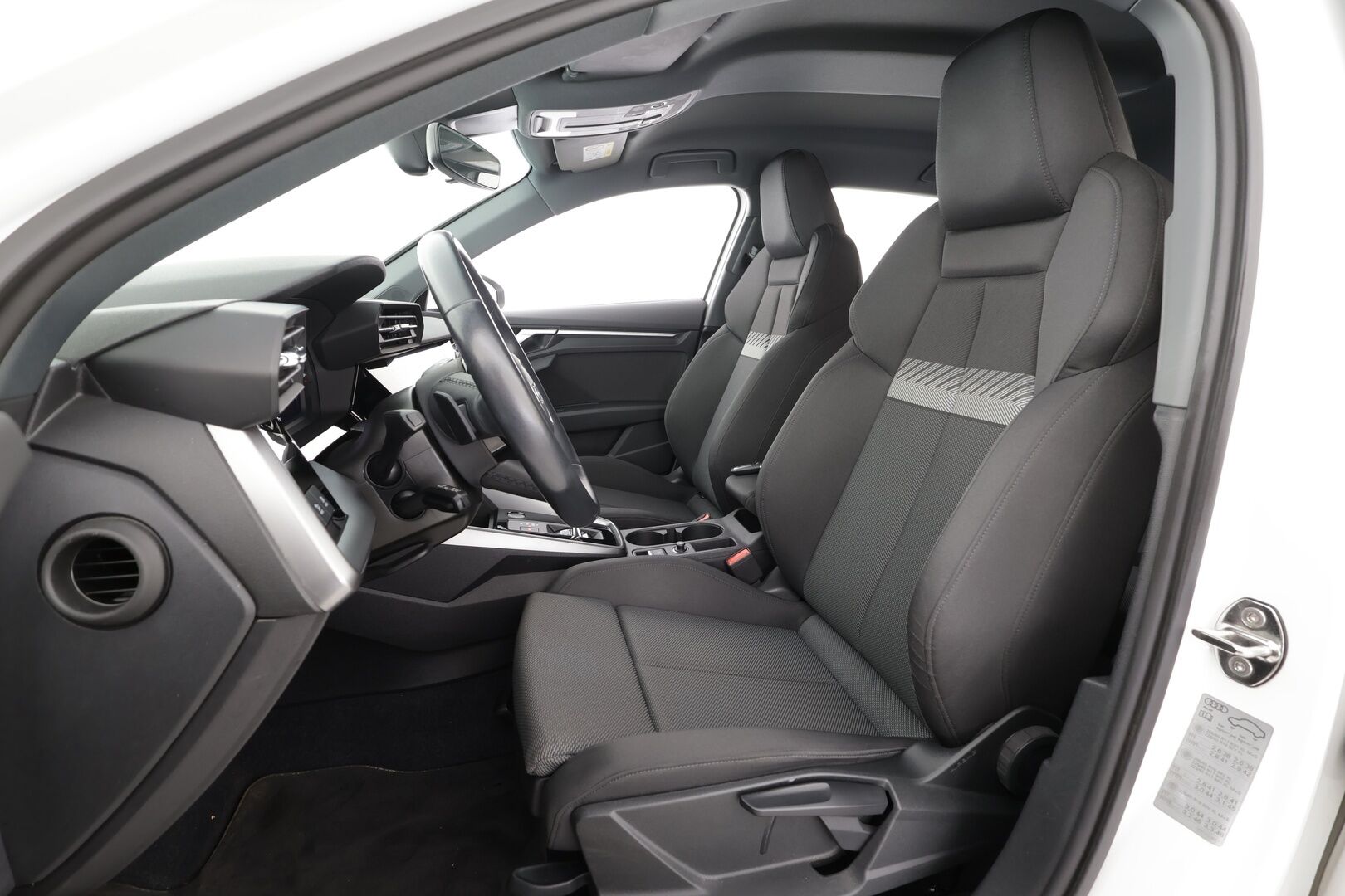 Audi A3 2023 Sportback Progress  40 TFSI e 150kW S tronic - | ACC | LED | P.Kamera | Sporttipenkit | Digimittaristo | 1.Om Suomi-auto | Kahdet Renkaat |