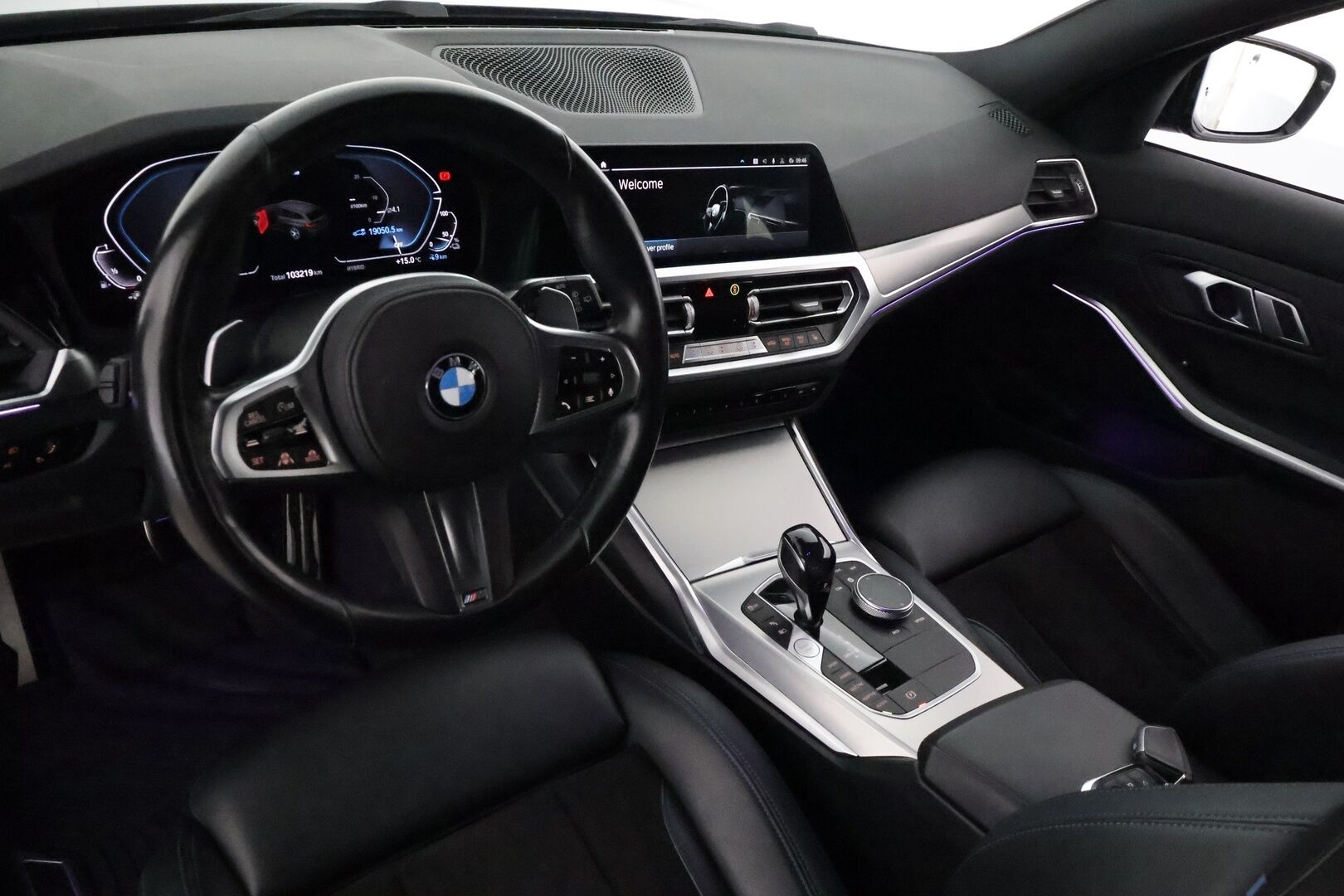 BMW 330 2021 G21 Touring 330e xDrive Business M Sport - 3,99 % KORKOTARJOUS TÄHÄN AUTOON 21.9. ASTI! - Adapt.Vakkari / Nahka-Alcantara / Vetokoukku / Peruutuskamera / Adapt.LED / Akku kuntotarkastettu / Juuri tullut Tampereelle!