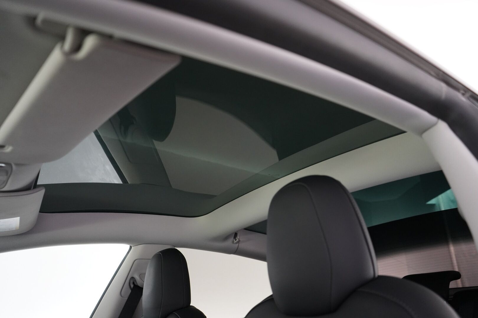 Tesla Model 3 2022 Standard Range Plus * AMD Ryzen / Lämpöpumppu / ACC / Matrix-Led / Kamera * - Kahdet vanteet / Erikoisväri / Molemmat laturit / Puhdas CarVertical
