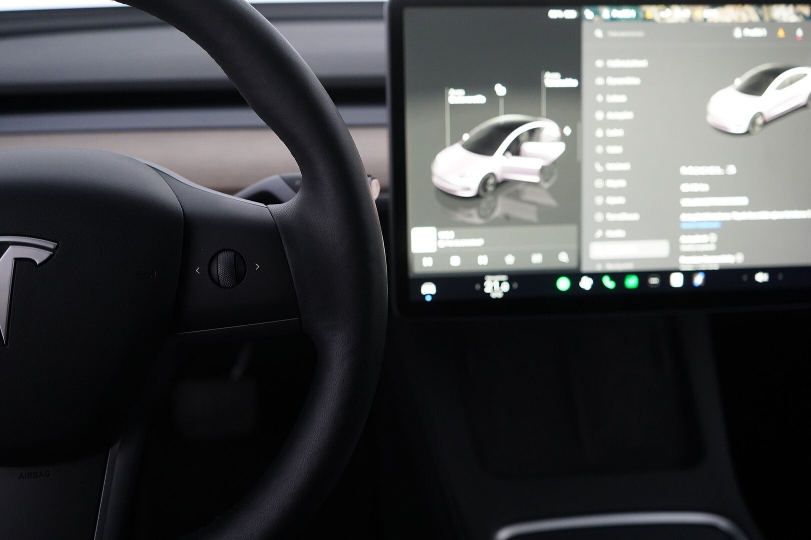 Tesla Model 3 2022 Standard Range Plus * AMD Ryzen / Lämpöpumppu / ACC / Matrix-Led / Kamera * - Kahdet vanteet / Erikoisväri / Molemmat laturit / Puhdas CarVertical