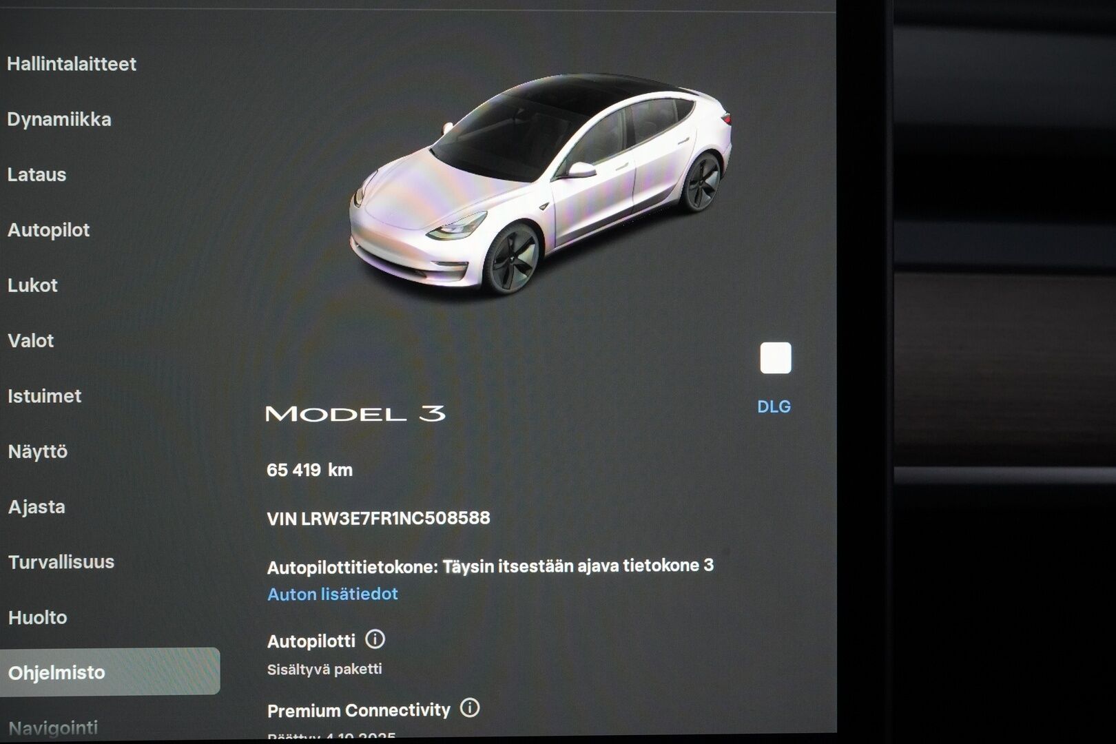 Tesla Model 3 2022 Standard Range Plus * AMD Ryzen / Lämpöpumppu / ACC / Matrix-Led / Kamera * - Kahdet vanteet / Erikoisväri / Molemmat laturit / Puhdas CarVertical