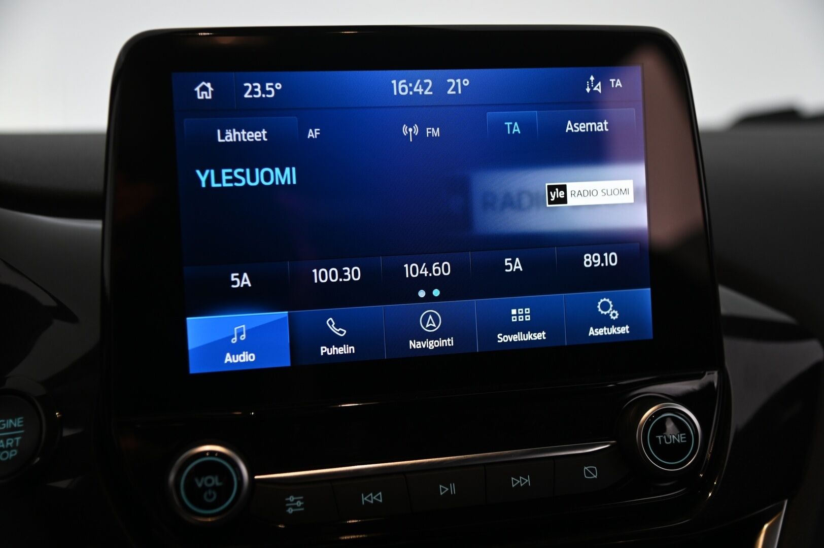 Ford Puma 2023 1.0 EcoBoost Hybrid (mHEV) 125hv M6 ST-Line 5-ovinen - 1-Omisteinen | Digimittaristo | Lämmitettävä Tuulilasi | Lämmitettävä Ohjauspyörä | Kahdet Renkaat Alumiinivanteilla | Kaistavahti  