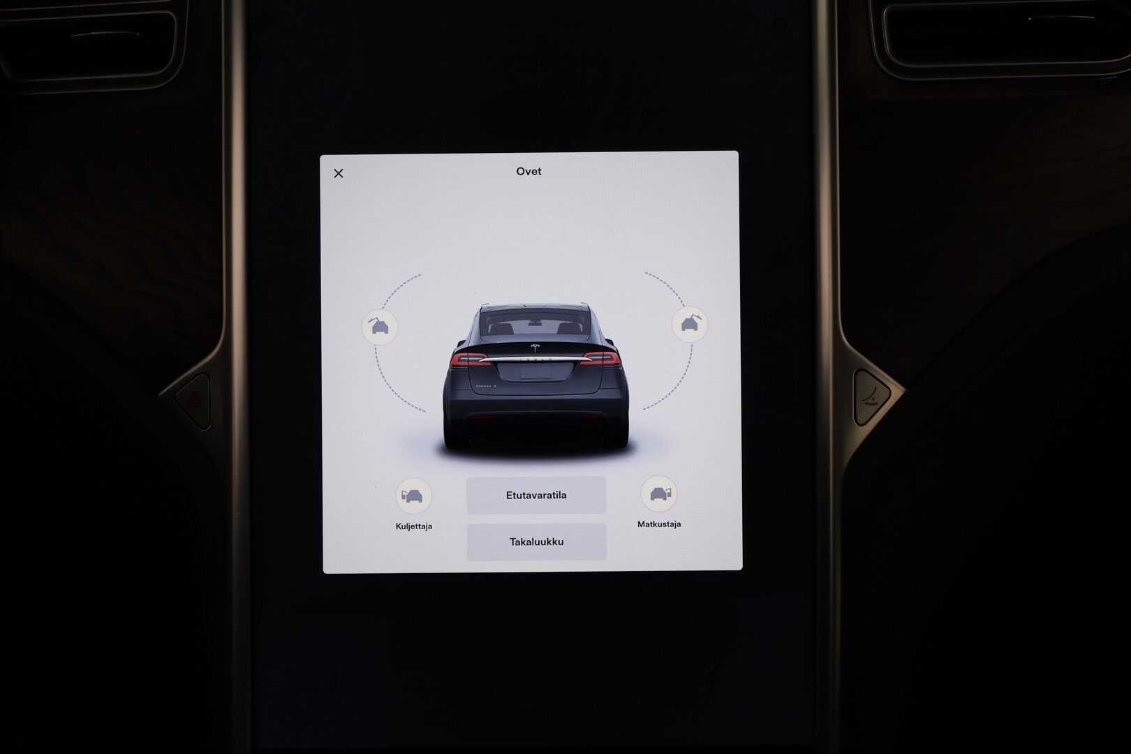 Tesla Model X 2018 75D *Autopilot / CCS / 2x Vanteet / Koukku / Lasikatto* - *JUURI KATSASTETTU / Autopilot / CCS / 2x Vanteet / Koukku