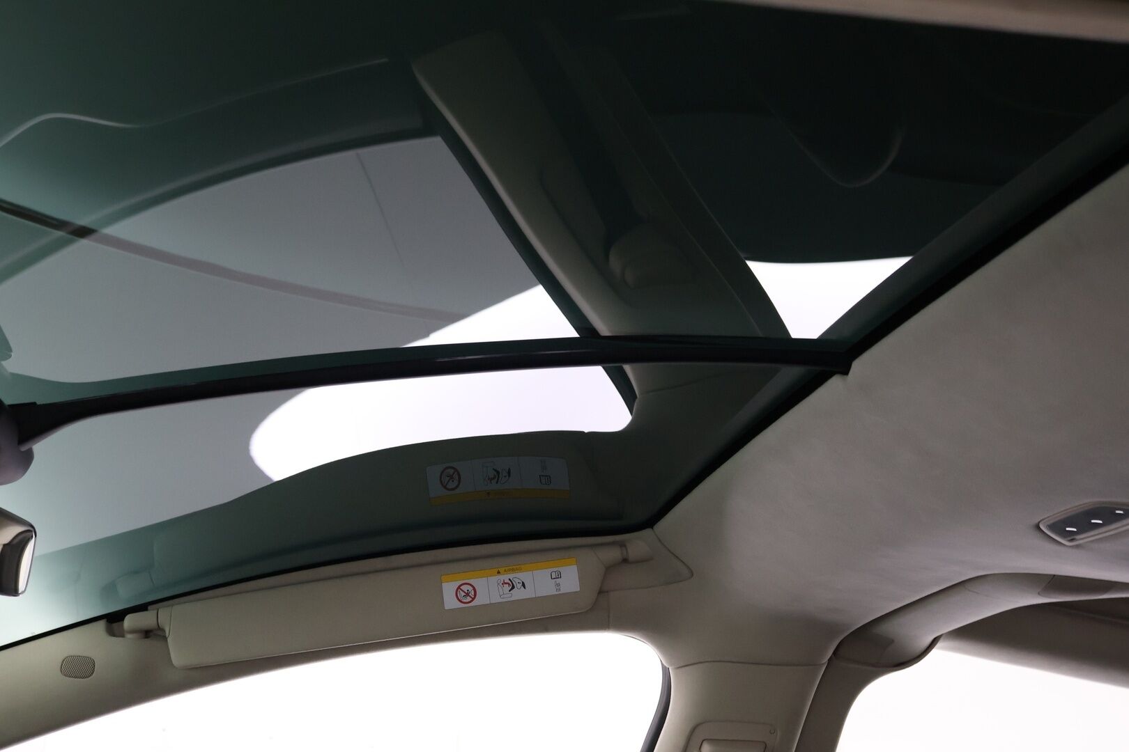 Tesla Model X 2018 75D *Autopilot / CCS / 2x Vanteet / Koukku / Lasikatto* - *JUURI KATSASTETTU / Autopilot / CCS / 2x Vanteet / Koukku