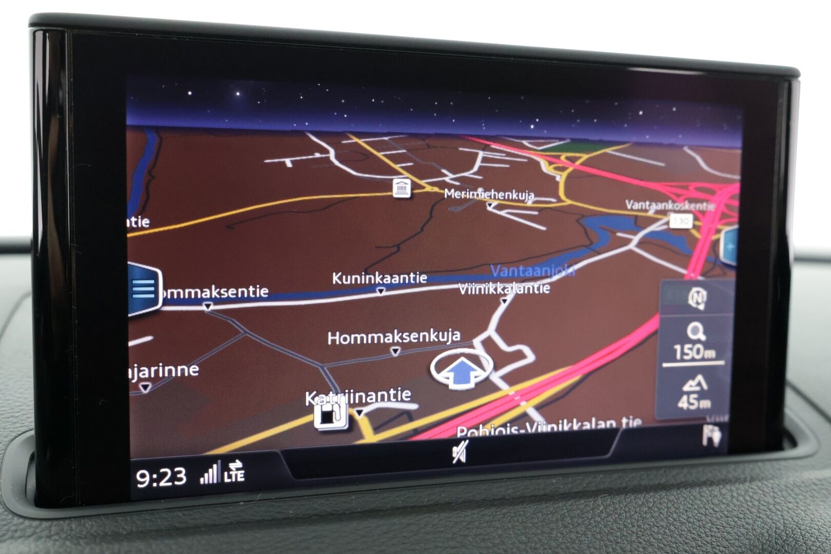 Audi A3 2018 Sedan S line Business Sport 2,0 TFSI 140 kW quattro S tronic - Todella siisti / Hyvin huollettu / Kahdet renkaat alumiinivantein