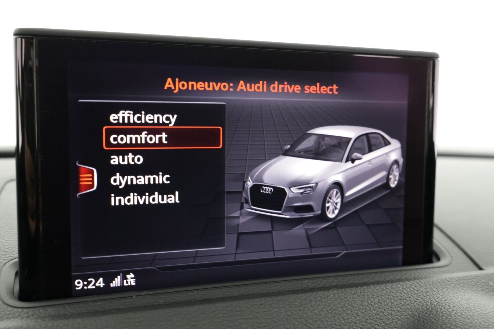 Audi A3 2018 Sedan S line Business Sport 2,0 TFSI 140 kW quattro S tronic - Todella siisti / Hyvin huollettu / Kahdet renkaat alumiinivantein