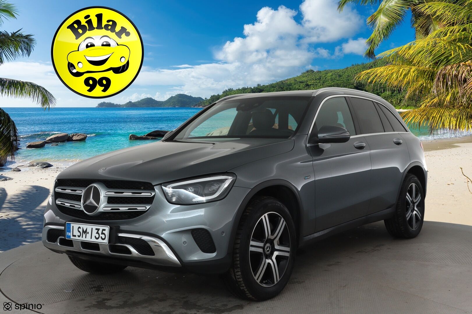 Mercedes-Benz GLC 2021 300e 4MATIC A Business EQ Power *Distronic+ / P.kamera / Multibeam / Koukku / Panorama / KeylessGo / Navi* - Kahdet renkaat aluvanteilla