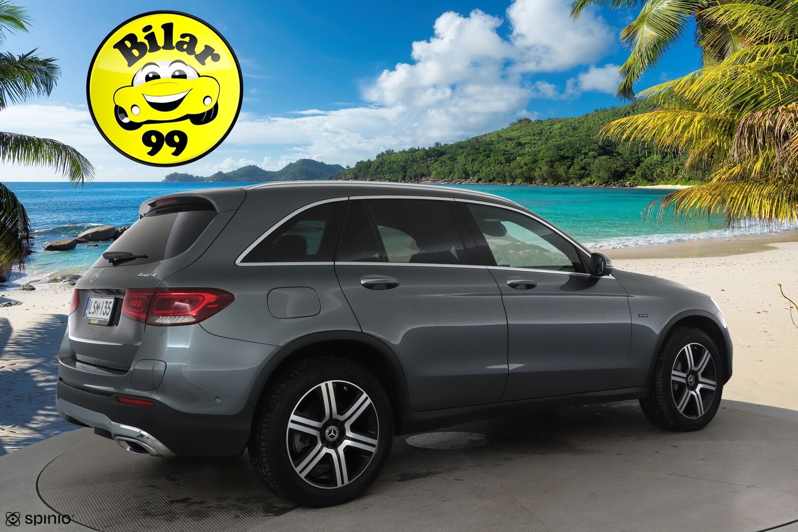 Mercedes-Benz GLC 2021 300e 4MATIC A Business EQ Power *Distronic+ / P.kamera / Multibeam / Koukku / Panorama / KeylessGo / Navi* - Kahdet renkaat aluvanteilla