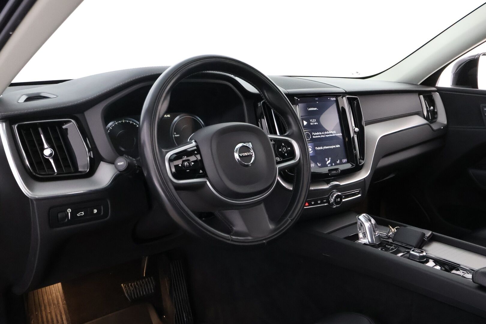 Volvo XC60 2019 T8 AWD Inscription aut * Webasto / Adapt.Vakkari / Panorama / Koukku / Audio High Performance / Nahkasisusta / Huippuvarusteet! - Merkkihuollot / 2x Renkaat aluvantein / Juuri tullut Tampereelle!