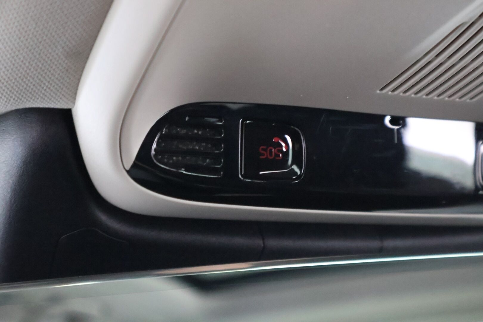 Volvo XC60 2019 T8 AWD Inscription aut * Webasto / Adapt.Vakkari / Panorama / Koukku / Audio High Performance / Nahkasisusta / Huippuvarusteet! - Merkkihuollot / 2x Renkaat aluvantein / Juuri tullut Tampereelle!