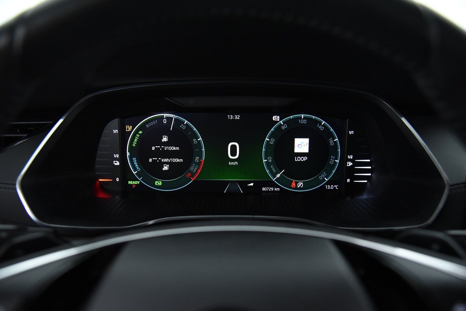 SKODA OCTAVIA 2022 1.4 TSI Combi PHEV Ambition iV DSG Autom * Vakkari / Matrix / Kaistanpitoavustin / P.tutka / Ratinlämmitin / Smartlink * - Digimittaristo / Penkinlämmittimet edessä ja takana!