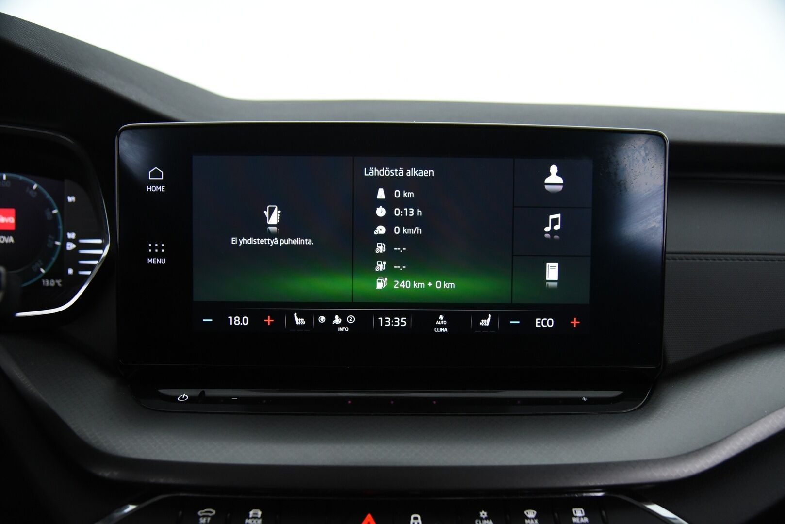 SKODA OCTAVIA 2022 1.4 TSI Combi PHEV Ambition iV DSG Autom * Vakkari / Matrix / Kaistanpitoavustin / P.tutka / Ratinlämmitin / Smartlink * - Digimittaristo / Penkinlämmittimet edessä ja takana!