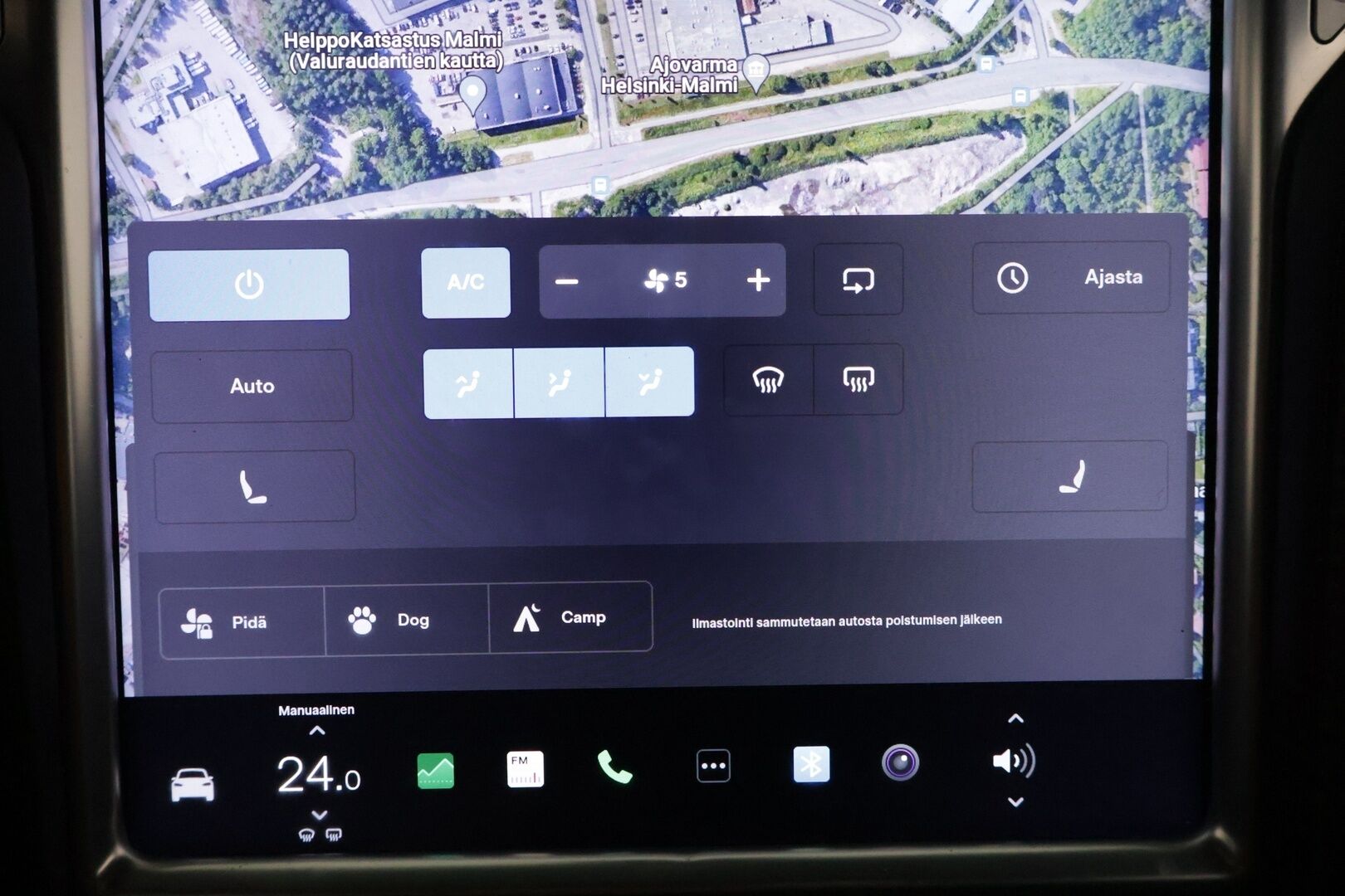 Tesla Model X 2017 100 D * Adapt. Cruise / Ilma-alusta / Mustat Nahat / P.Kamera / Kaistavahti / LED / Navi * - 3,99% KORKOTARJOUS TÄHÄN AUTOON 21.9. ASTI - * 100 D malli, tilava ja näyttävällä värillä oleva yksilö! *