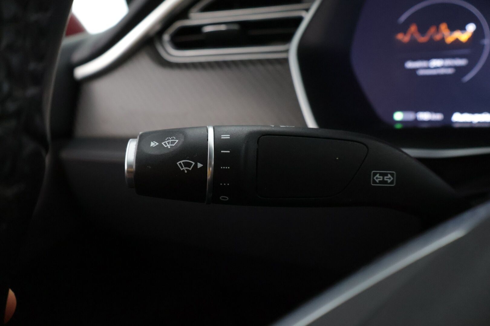Tesla Model X 2017 100 D * Adapt. Cruise / Ilma-alusta / Mustat Nahat / P.Kamera / Kaistavahti / LED / Navi * - 3,99% KORKOTARJOUS TÄHÄN AUTOON 21.9. ASTI - * 100 D malli, tilava ja näyttävällä värillä oleva yksilö! *