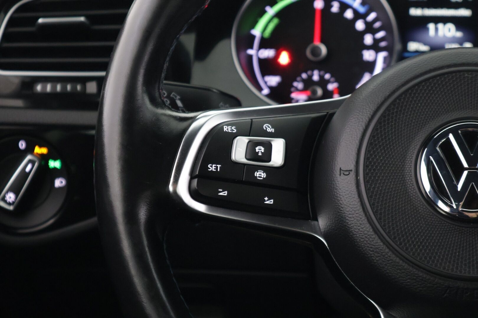 Volkswagen Golf 2020 GTE Plug-In Hybrid 150 kW (204 hv) DSG-automaatti ** Adapt. vakkari / Webasto / AppConnect / P-kamera / Koukku / LED  ** - Jakohihna vaihdettu 11/2025