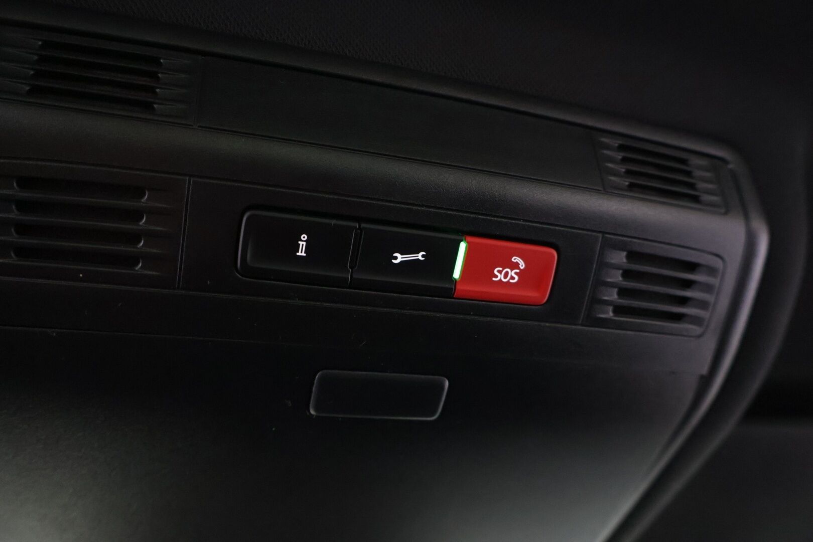 Volkswagen Golf 2020 GTE Plug-In Hybrid 150 kW (204 hv) DSG-automaatti ** Adapt. vakkari / Webasto / AppConnect / P-kamera / Koukku / LED  ** - Jakohihna vaihdettu 11/2025