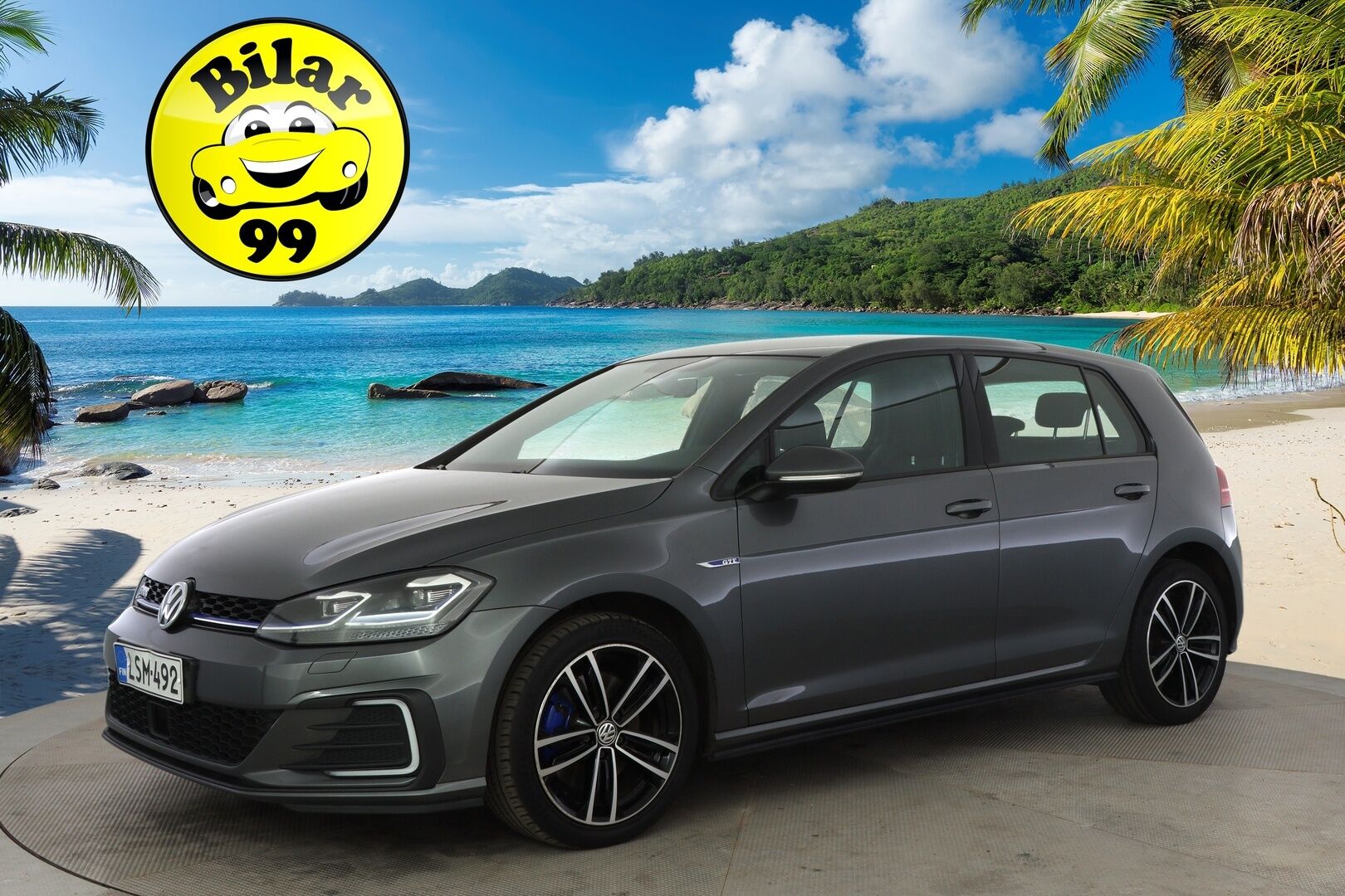 Volkswagen Golf 2020 GTE Plug-In Hybrid 150 kW (204 hv) DSG-automaatti ** Adapt. vakkari / Webasto / AppConnect / P-kamera / Koukku / LED  ** - Jakohihna vaihdettu 11/2025