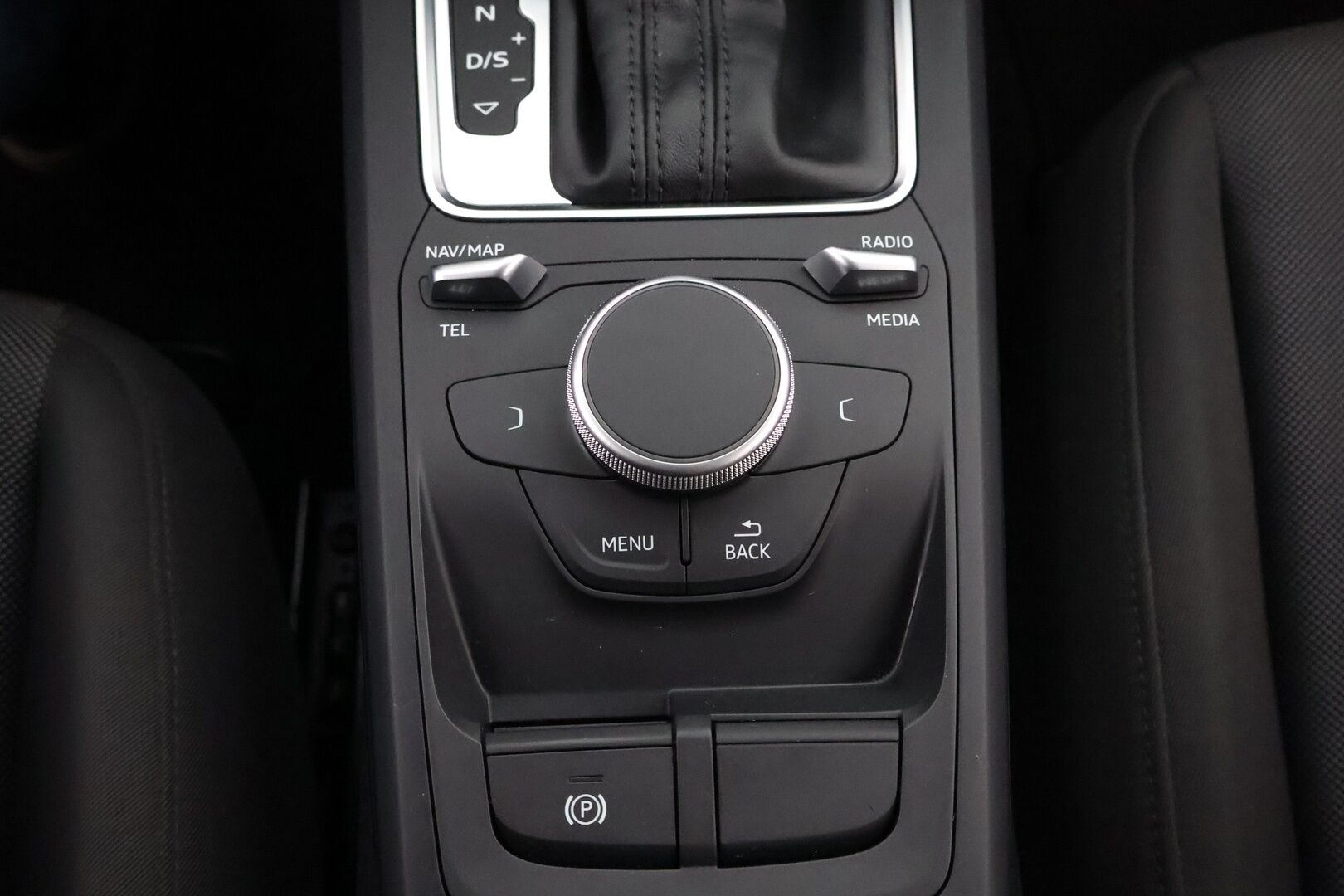 Audi Q2 2020 Proline 35 TFSI 110kW S tronic - Vakkari / Peruutustutka / LED / Lohko & Sisäpistoke / 2x Renkaat aluvantein / Juuri tullut Tampereelle!